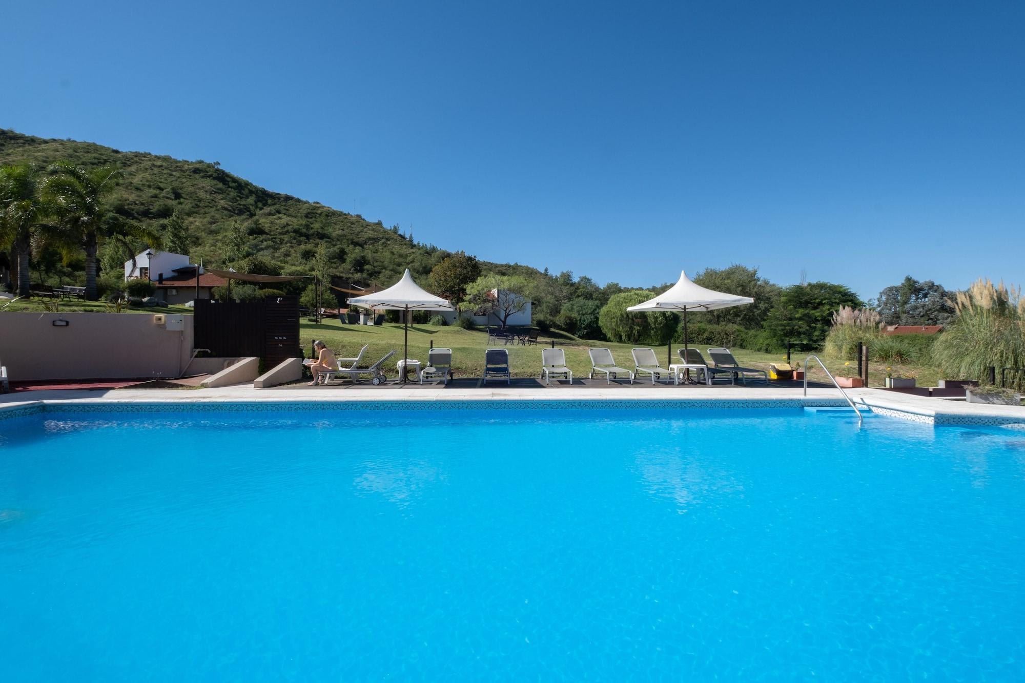 Vista Piscina Harmonie Hotel de Montaña