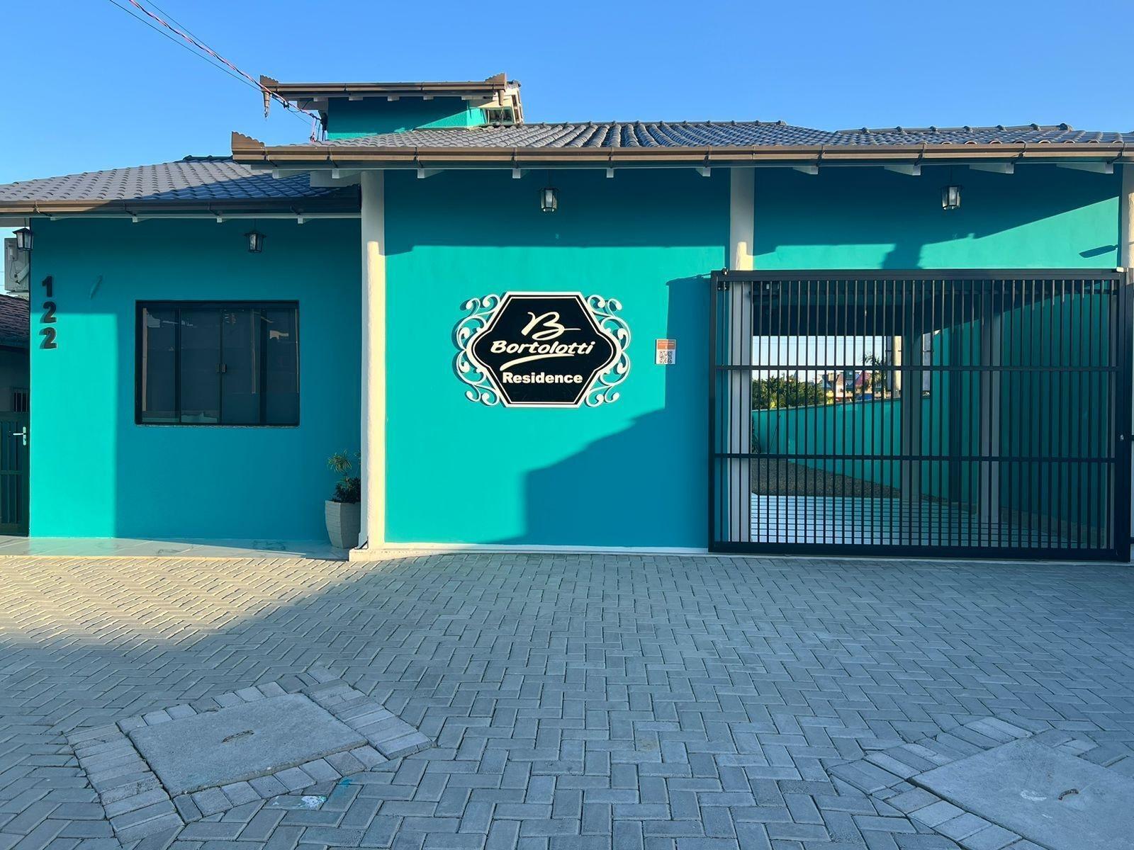 Varios Bortolotti Residence
