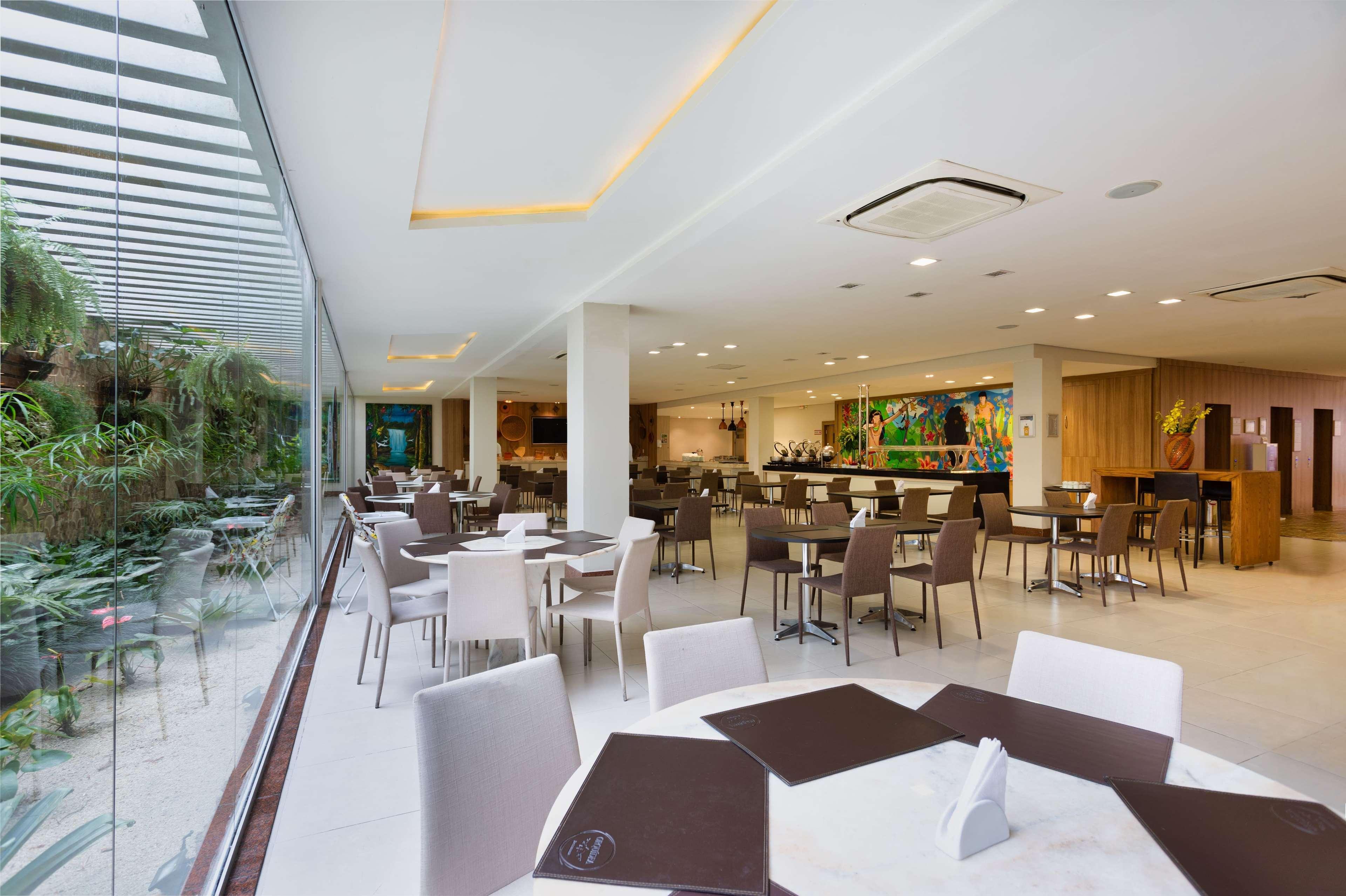Restaurant TRYP by Wyndham Manaus Aeroporto