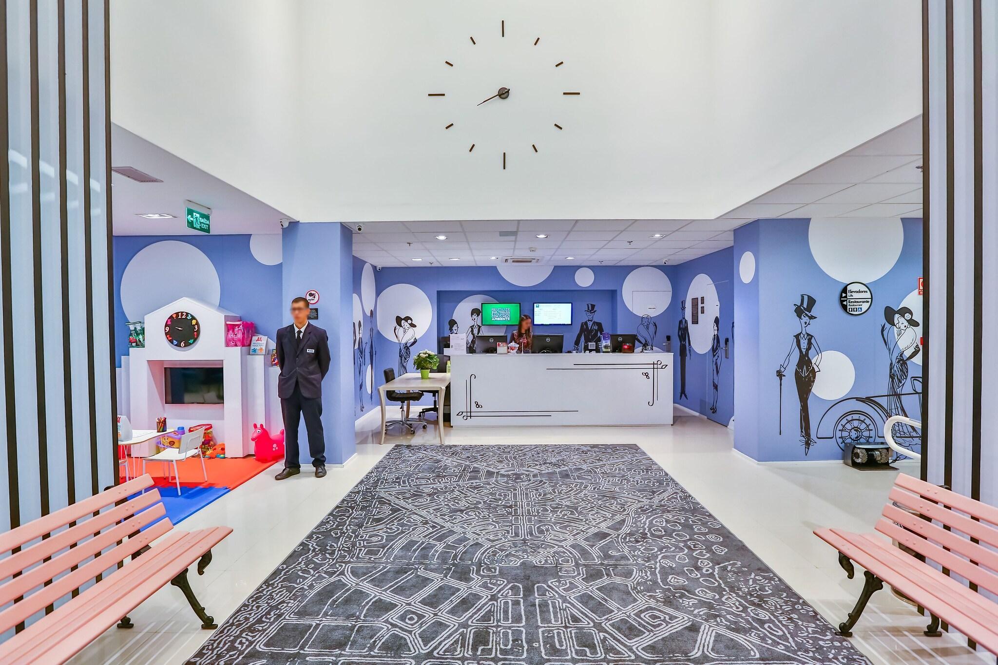 Vista Lobby ibis Styles Goiania Marista