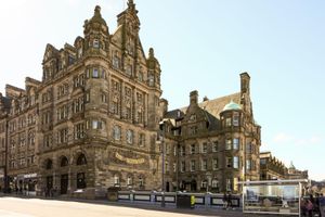 Alojamiento - The Scotsman Hotel