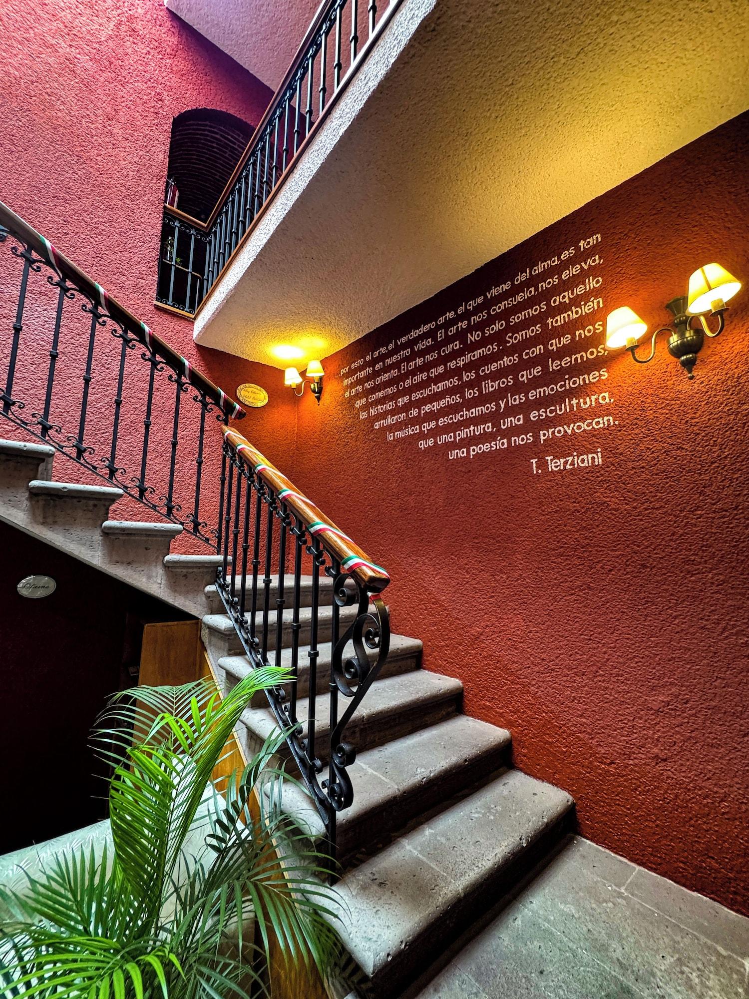 Varios Pórtico Hotel & Galería