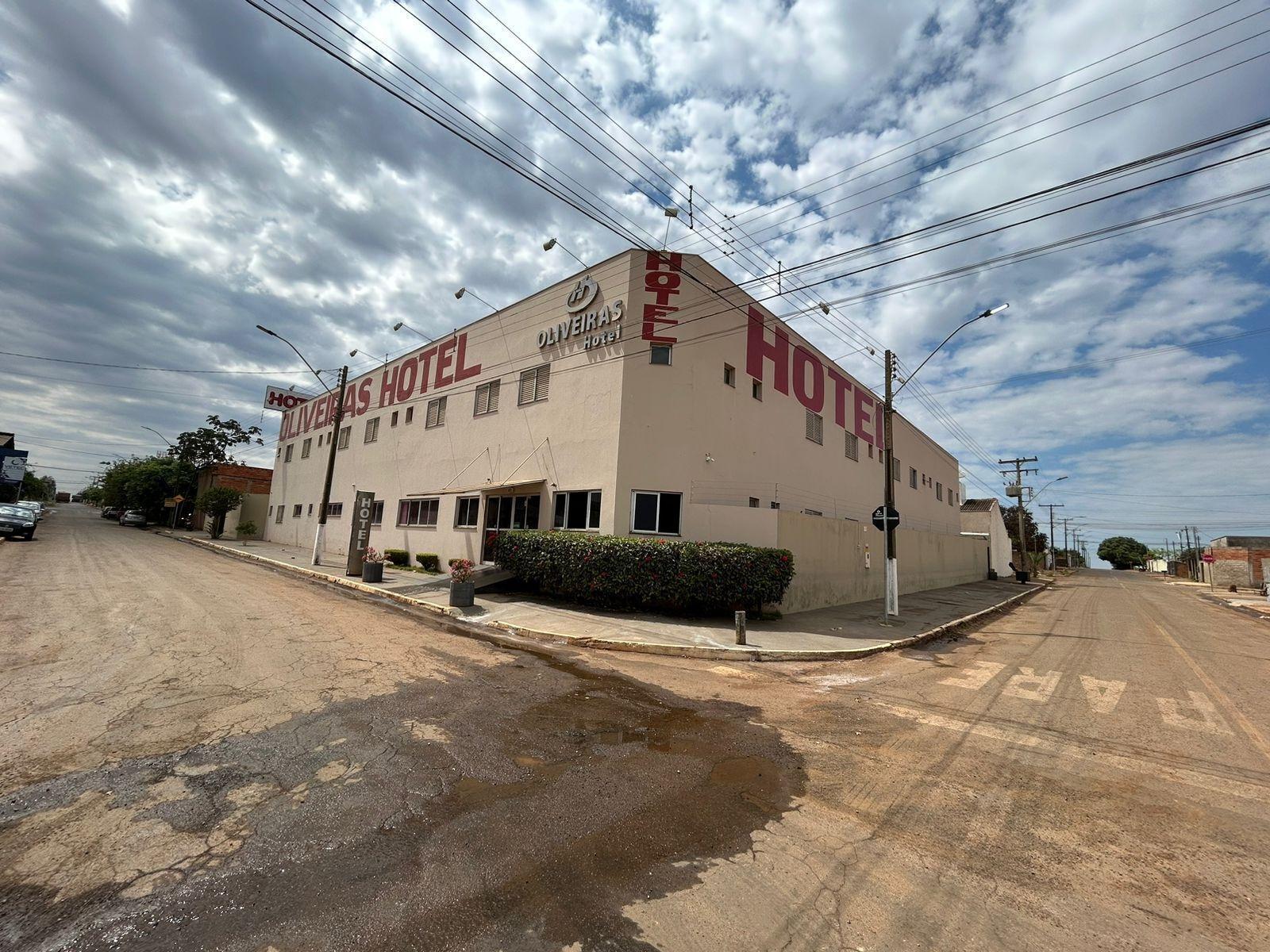 Varios Oliveiras Hotel