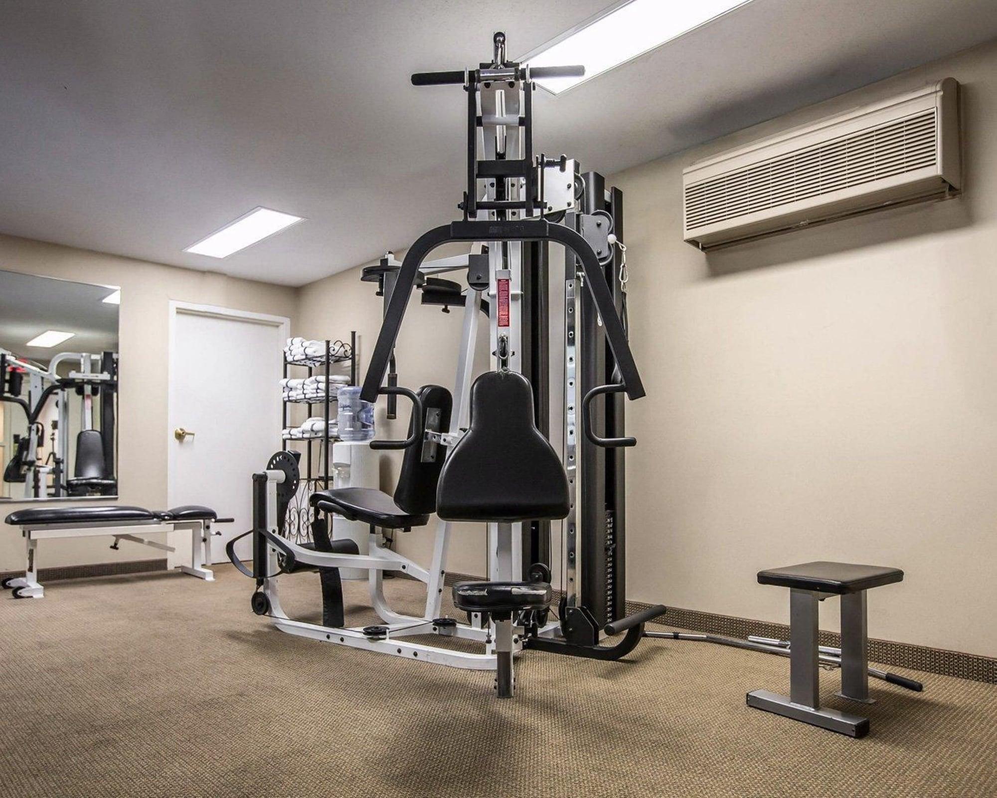 Gimnasio Quality Inn & Suites Dixon near I-88