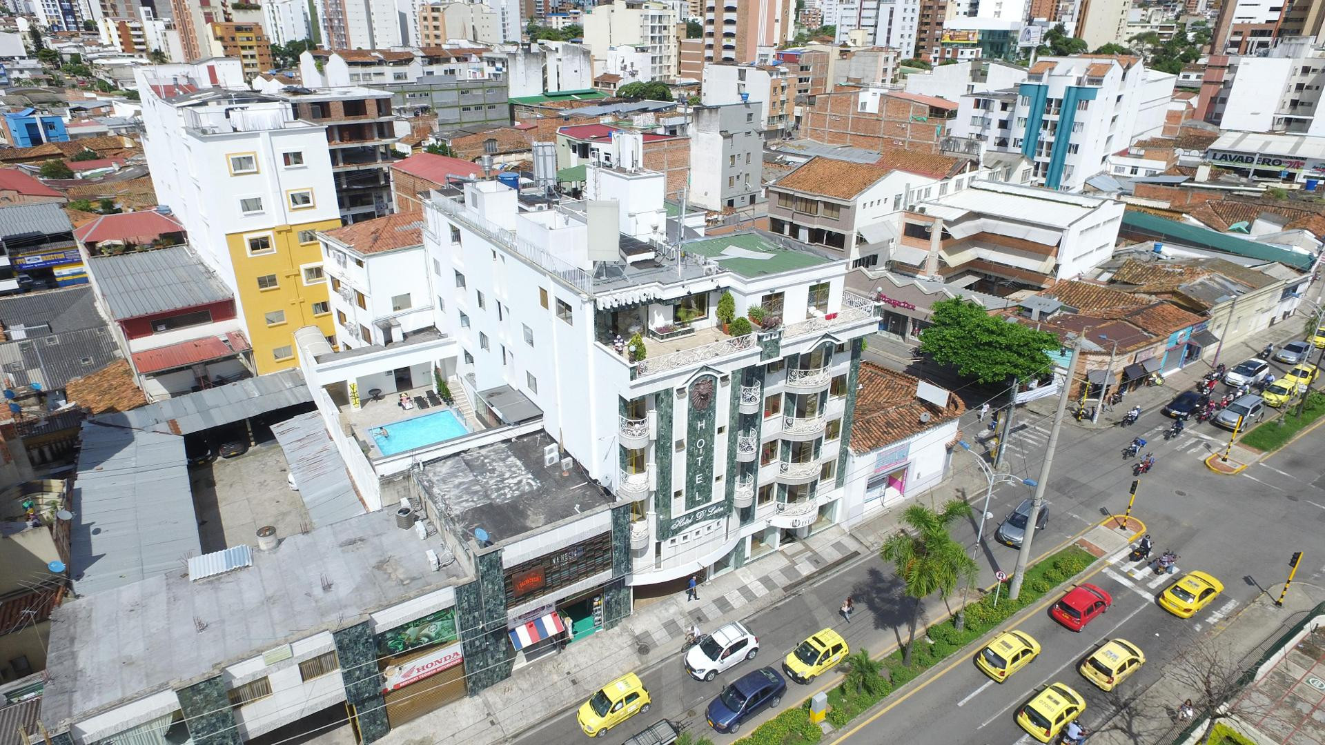 Vista Exterior Hotel de León