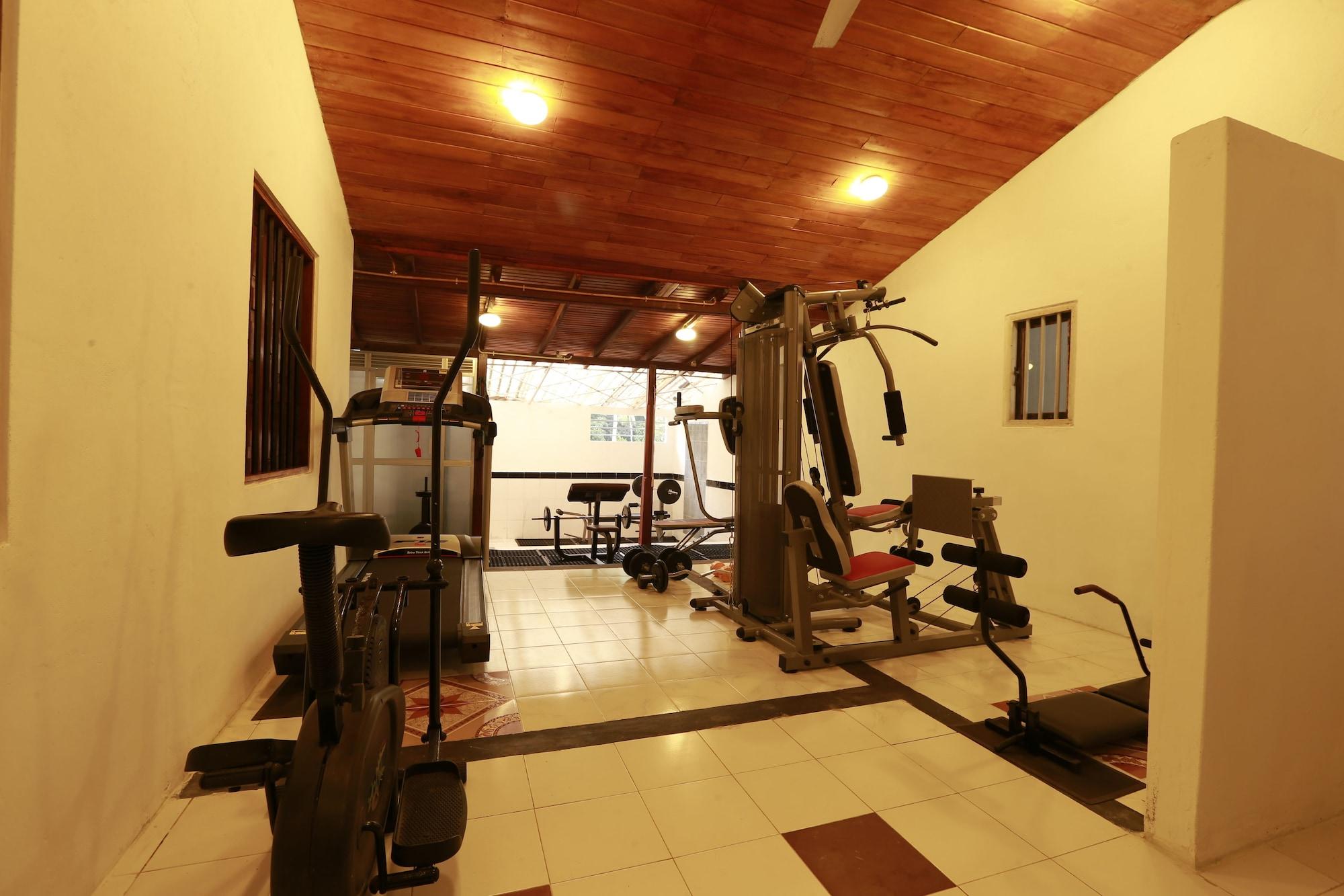 Gimnasio Nooit Gedacht Heritage Hotel-Original Dutch Governor's House