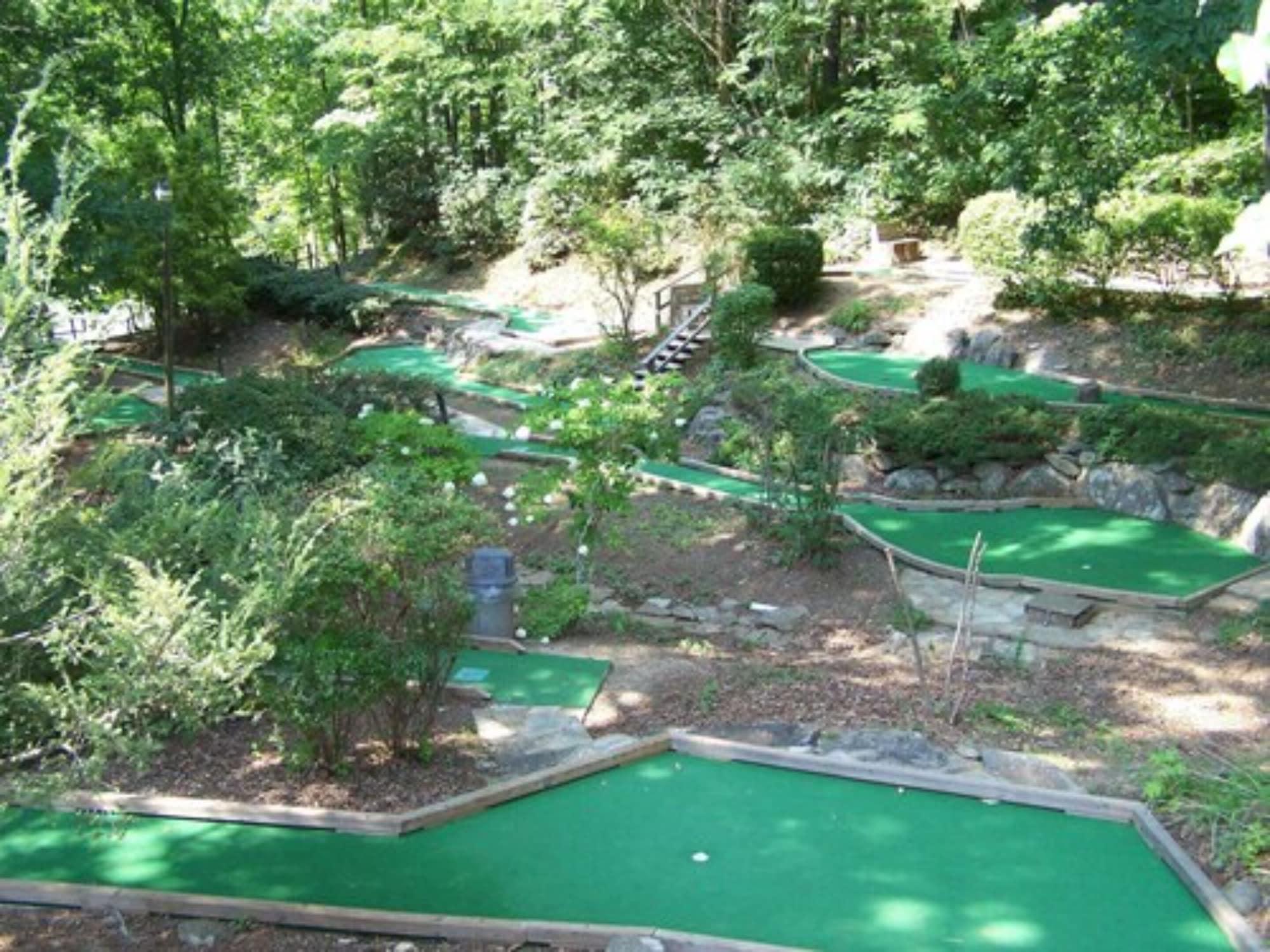 Campo de Golf Fontana Village Resort