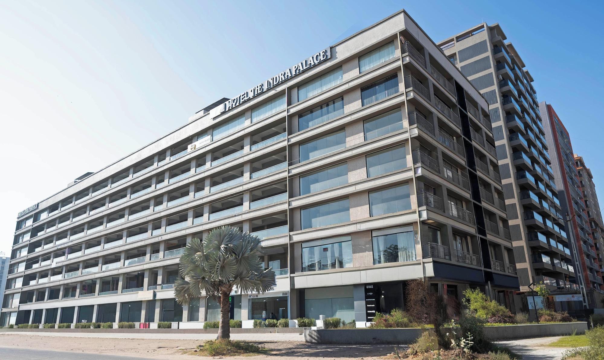 Vista Exterior Itsy Hotels Indra Palace