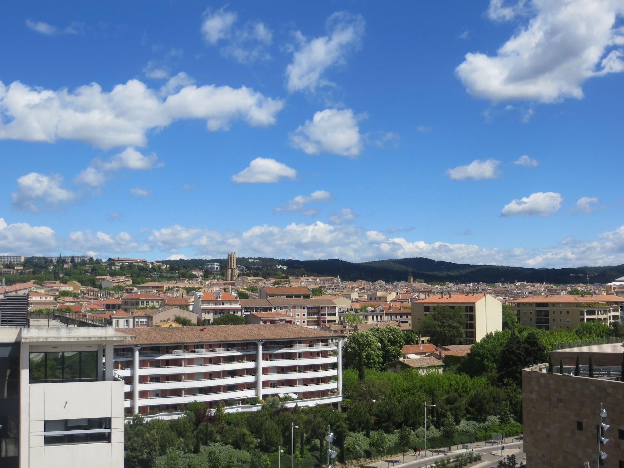 Vista Exterior Renaissance Aix-en-Provence Hotel