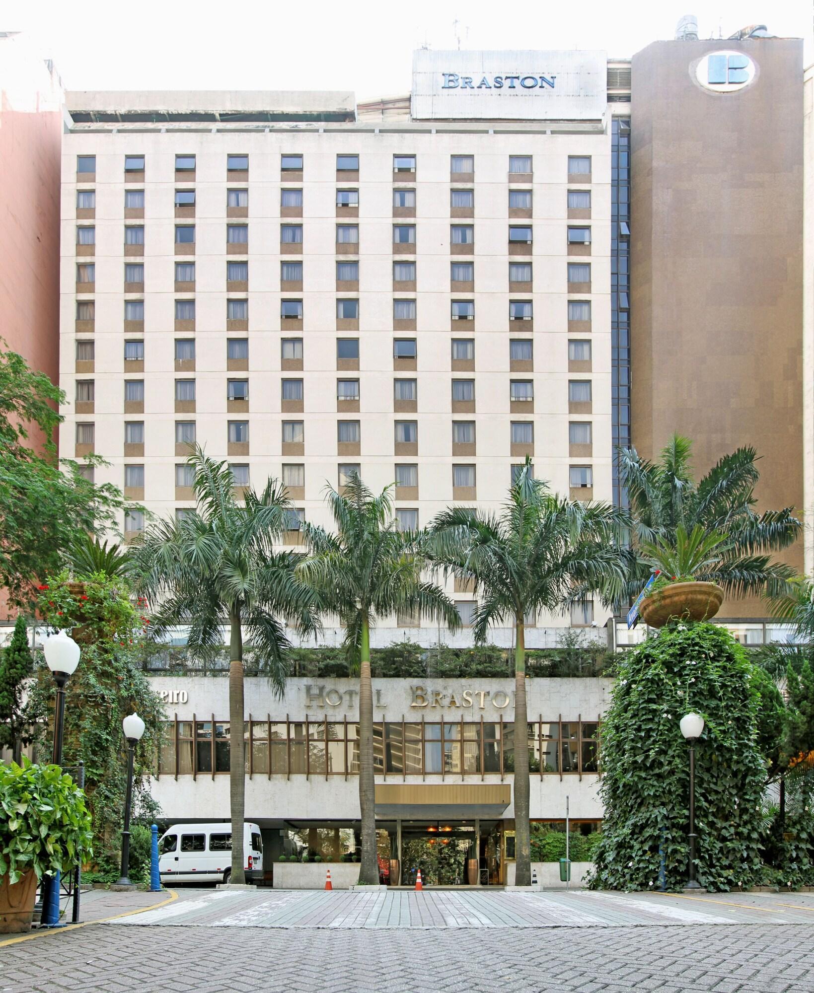 Vista Exterior Gran Villagio Hotel SP by Castelo Itaipava
