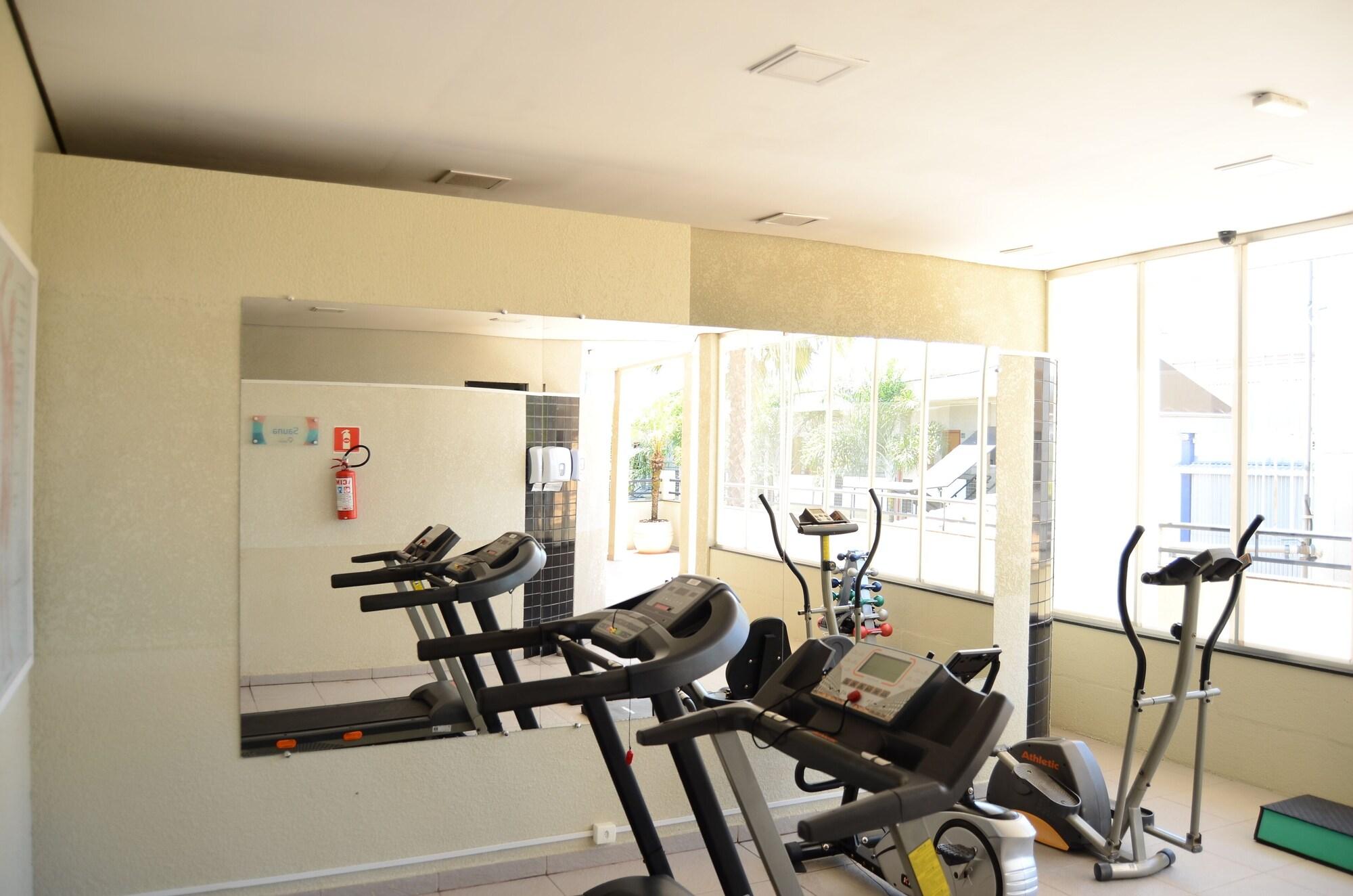 Gimnasio Limeira Suítes