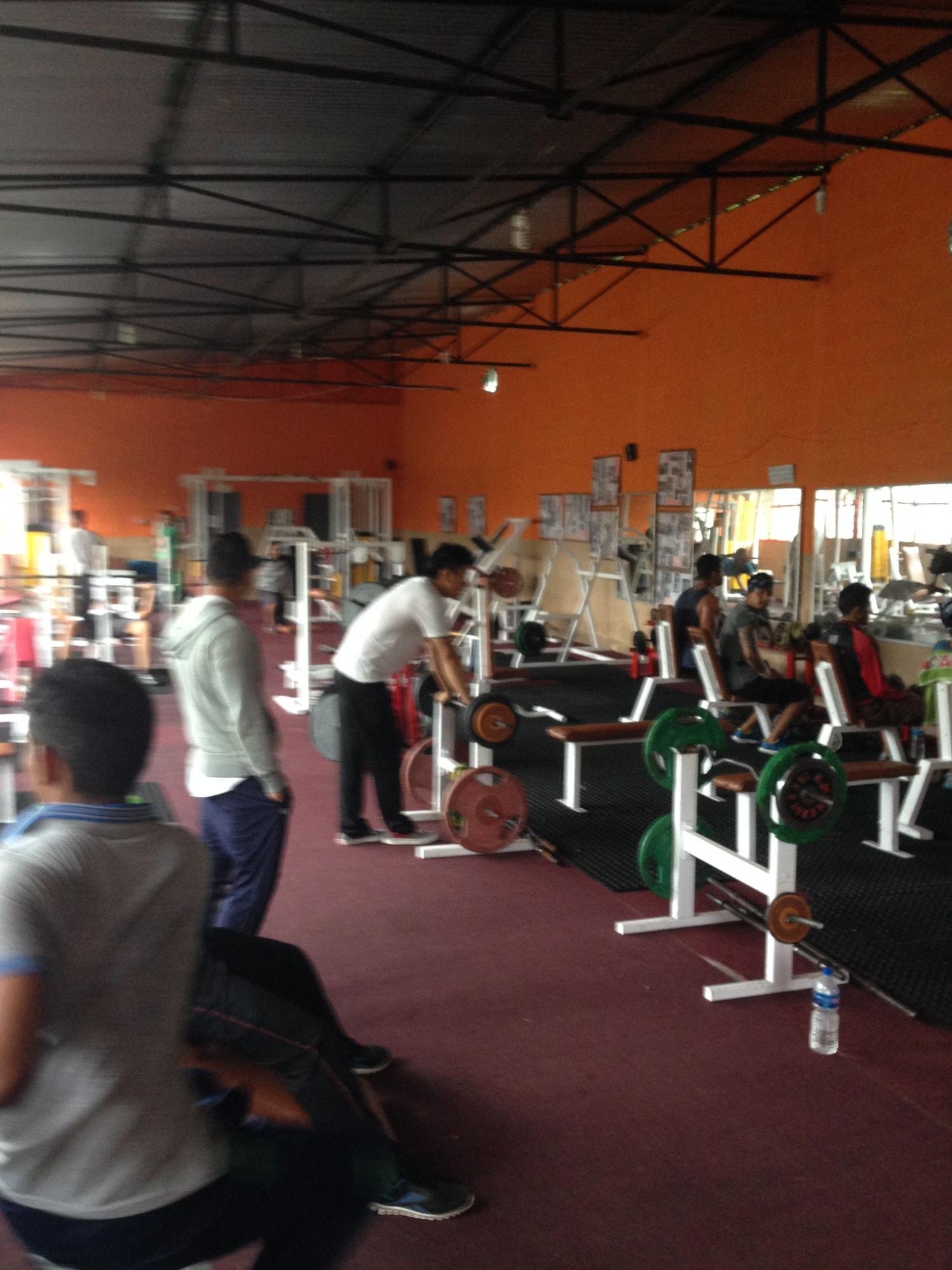 Gimnasio Bishnu Homestay