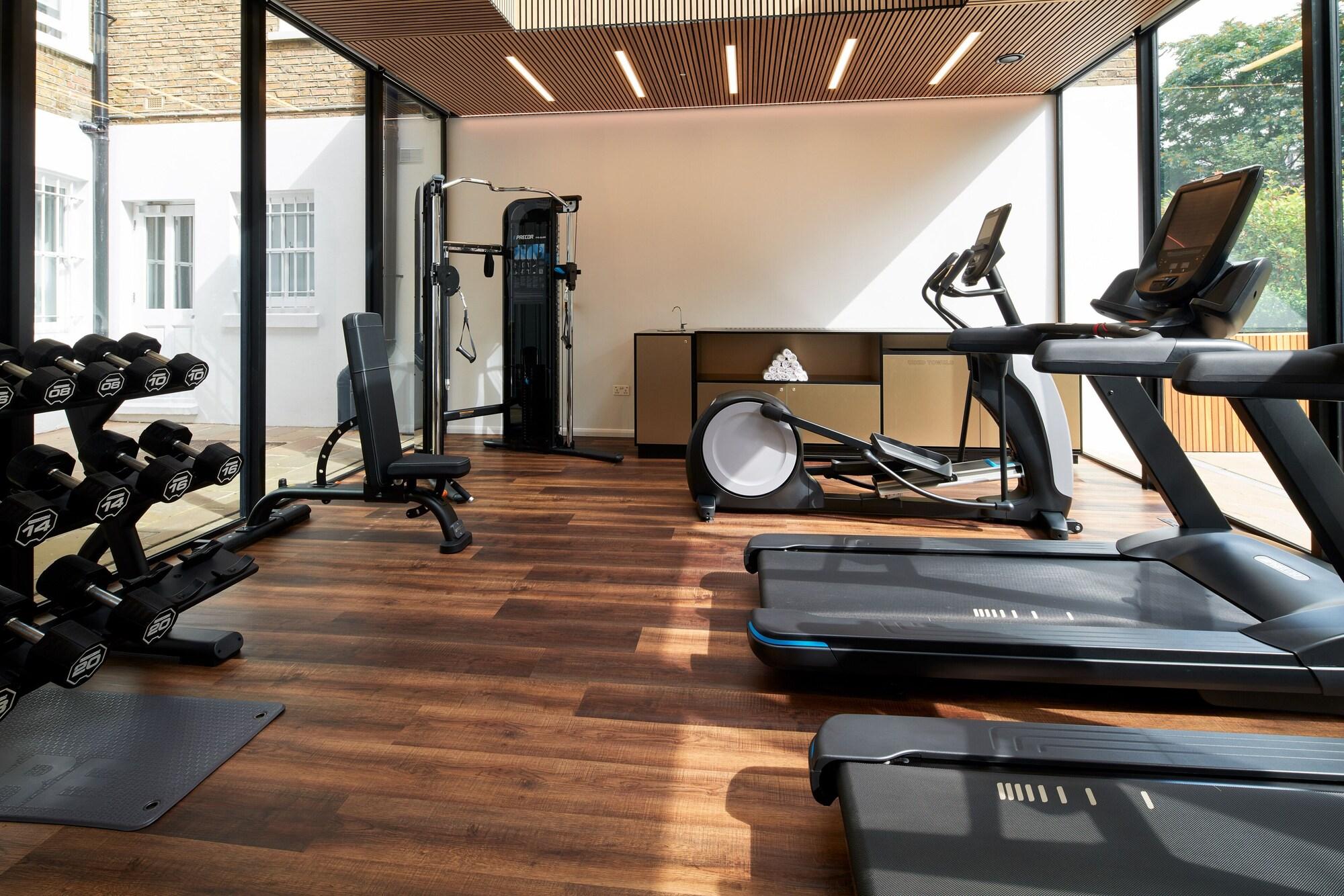 Gimnasio Lexham Gardens by Cheval Maison