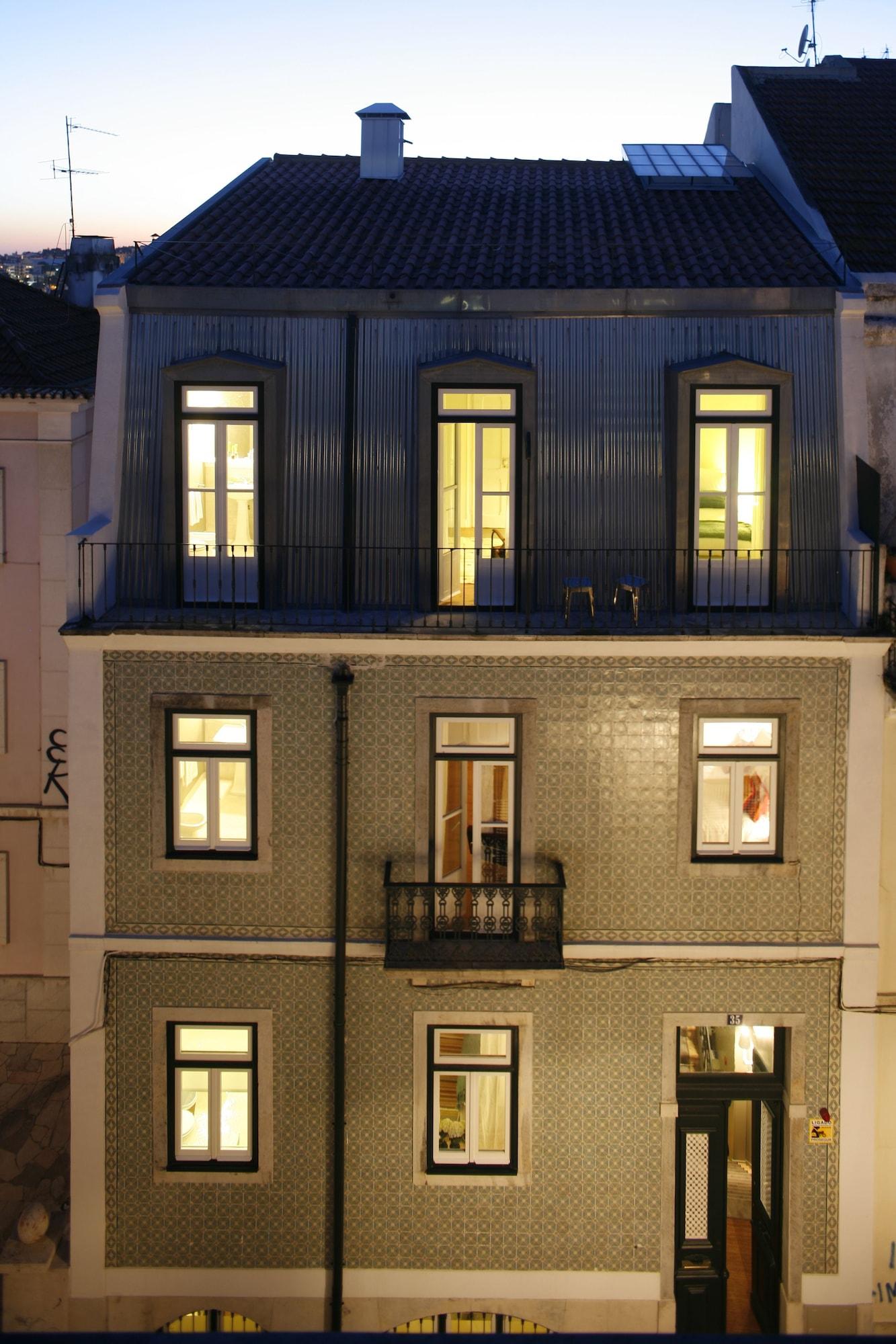 Vista Exterior Casa Das Janelas Com Vista