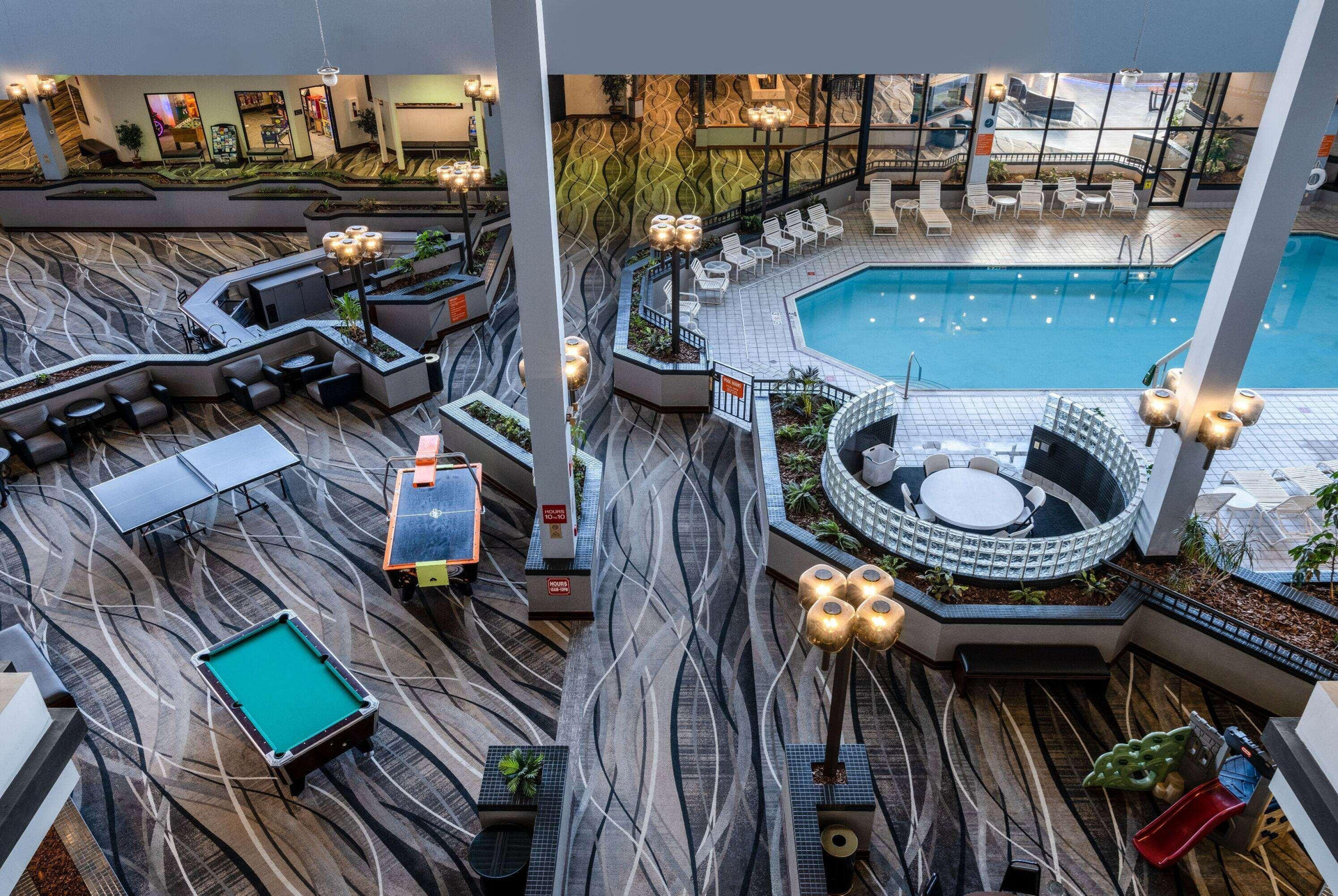 Vista Lobby Howard Johnson by Wyndham Lima
