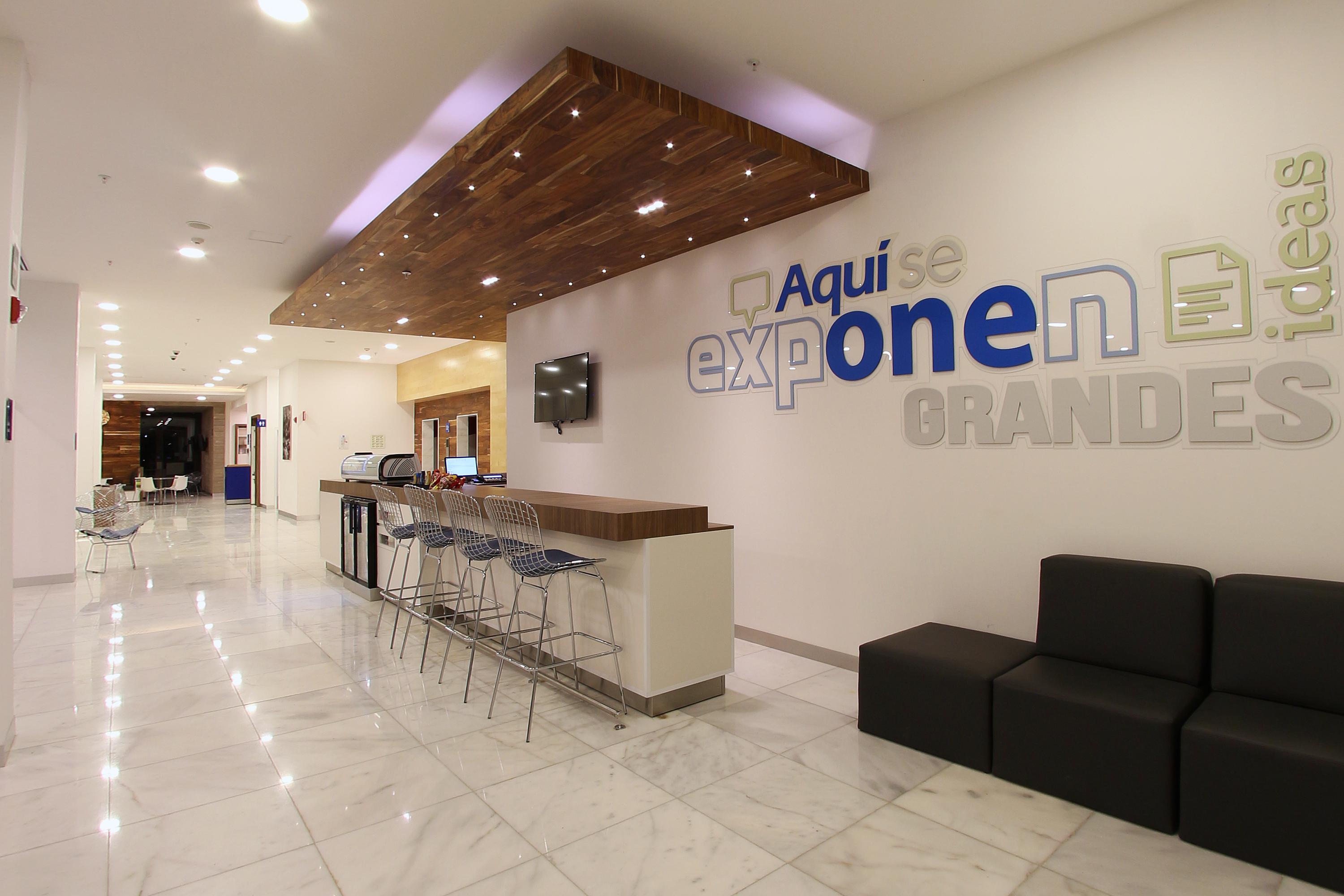 Vista Lobby one Villahermosa 2000