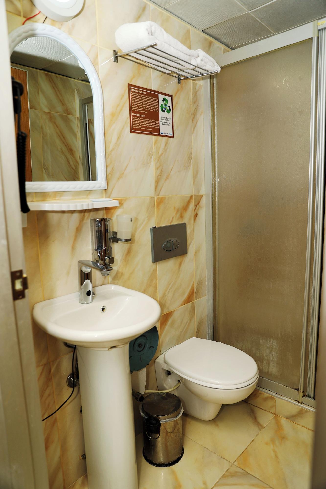 Equipamiento de Habitación Hotel Kurban