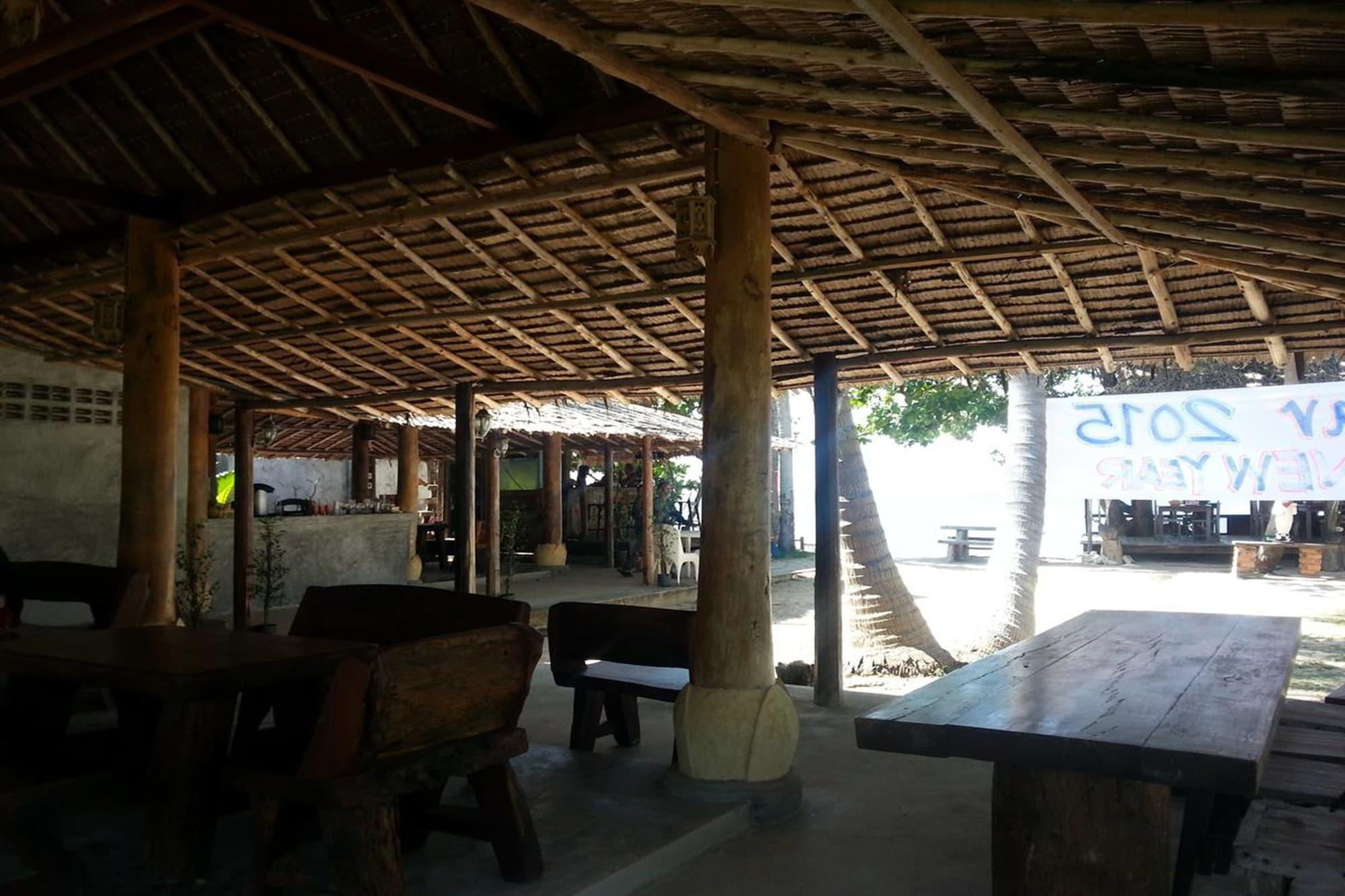 Restaurant New Ozone Resort & Spa