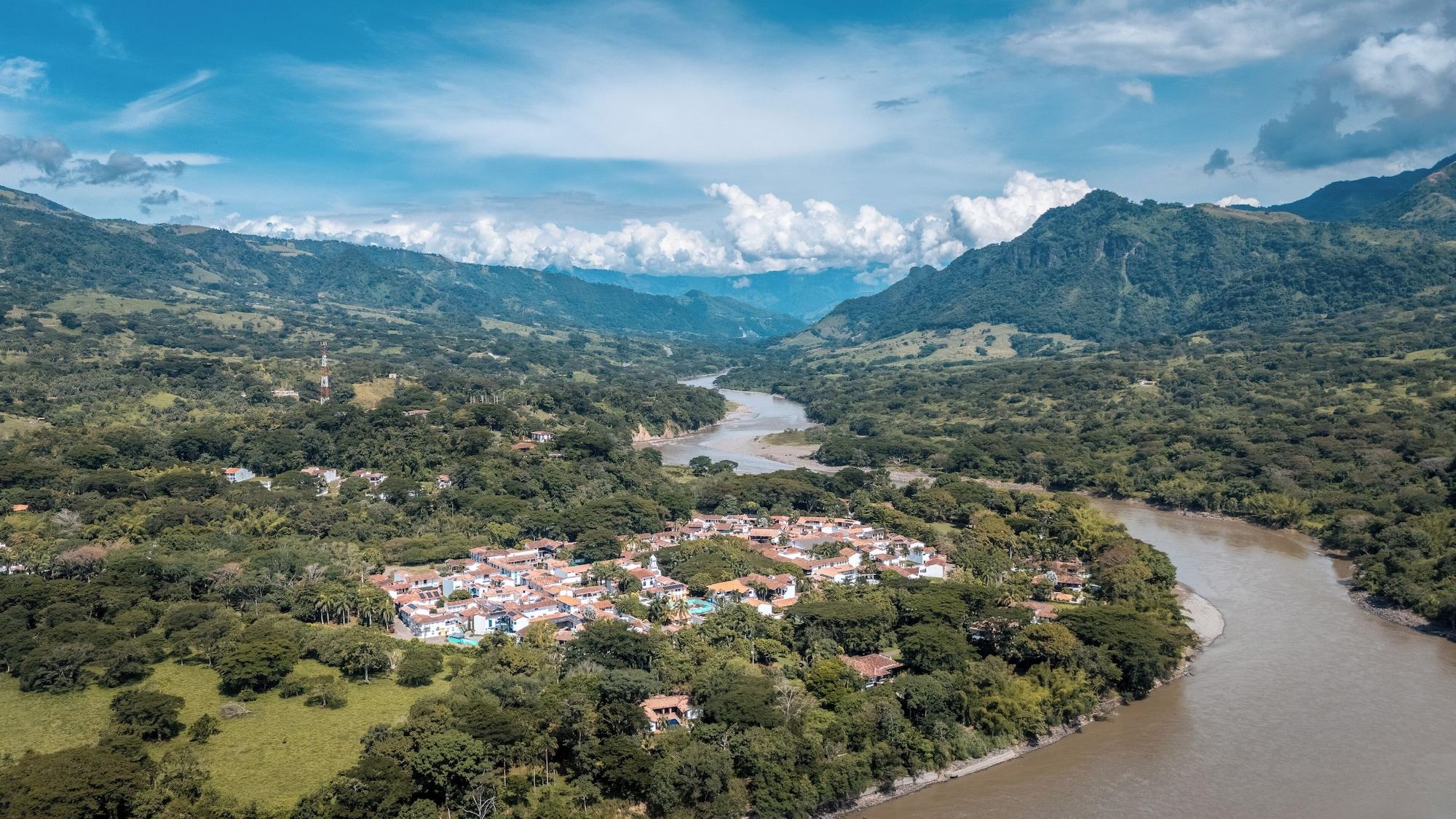 Vista Exterior Casa Jacaranda Hotel Boutique - Cauca Viejo - Mayores de 14 años
