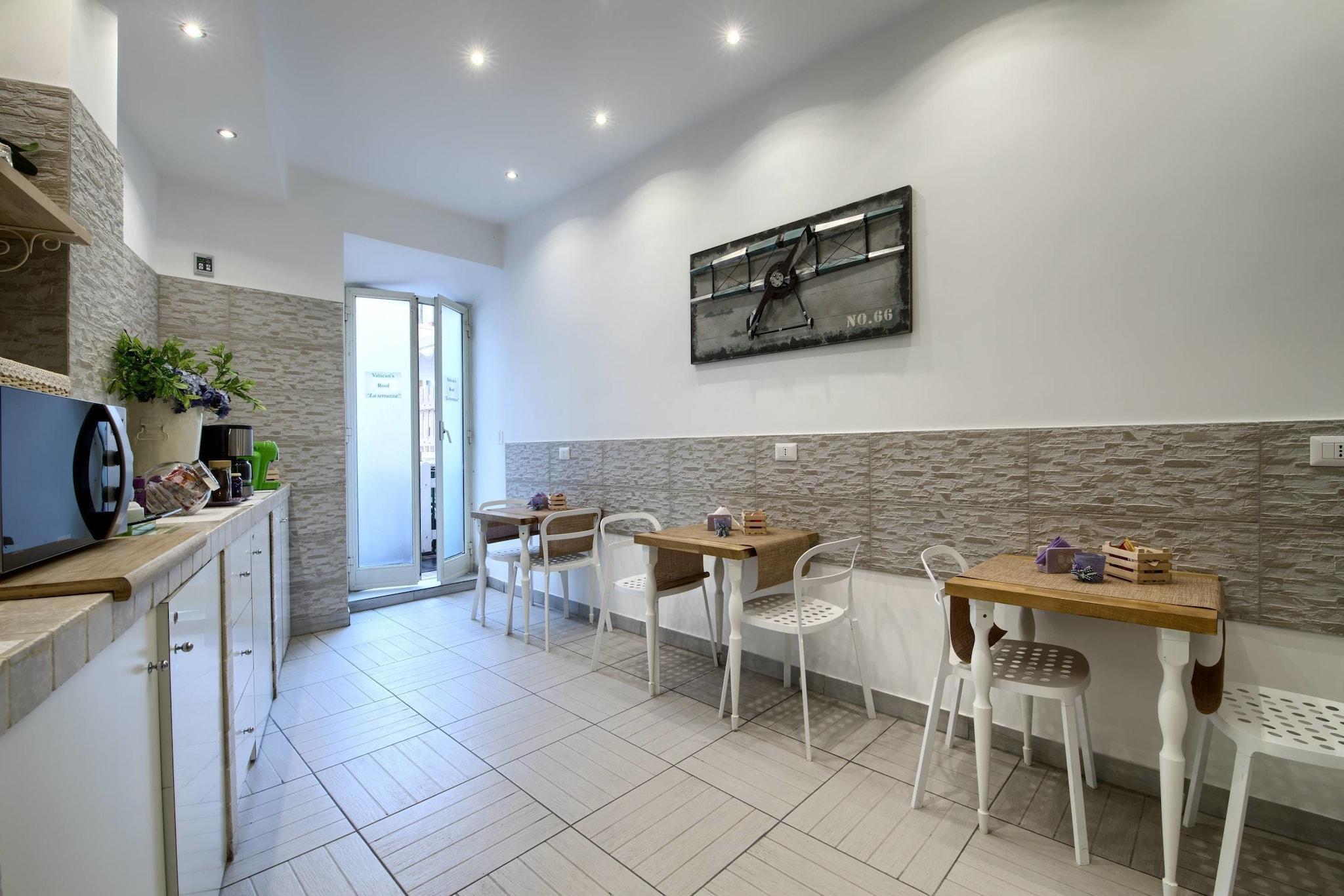 Vista Lobby Vatican Nausicaa