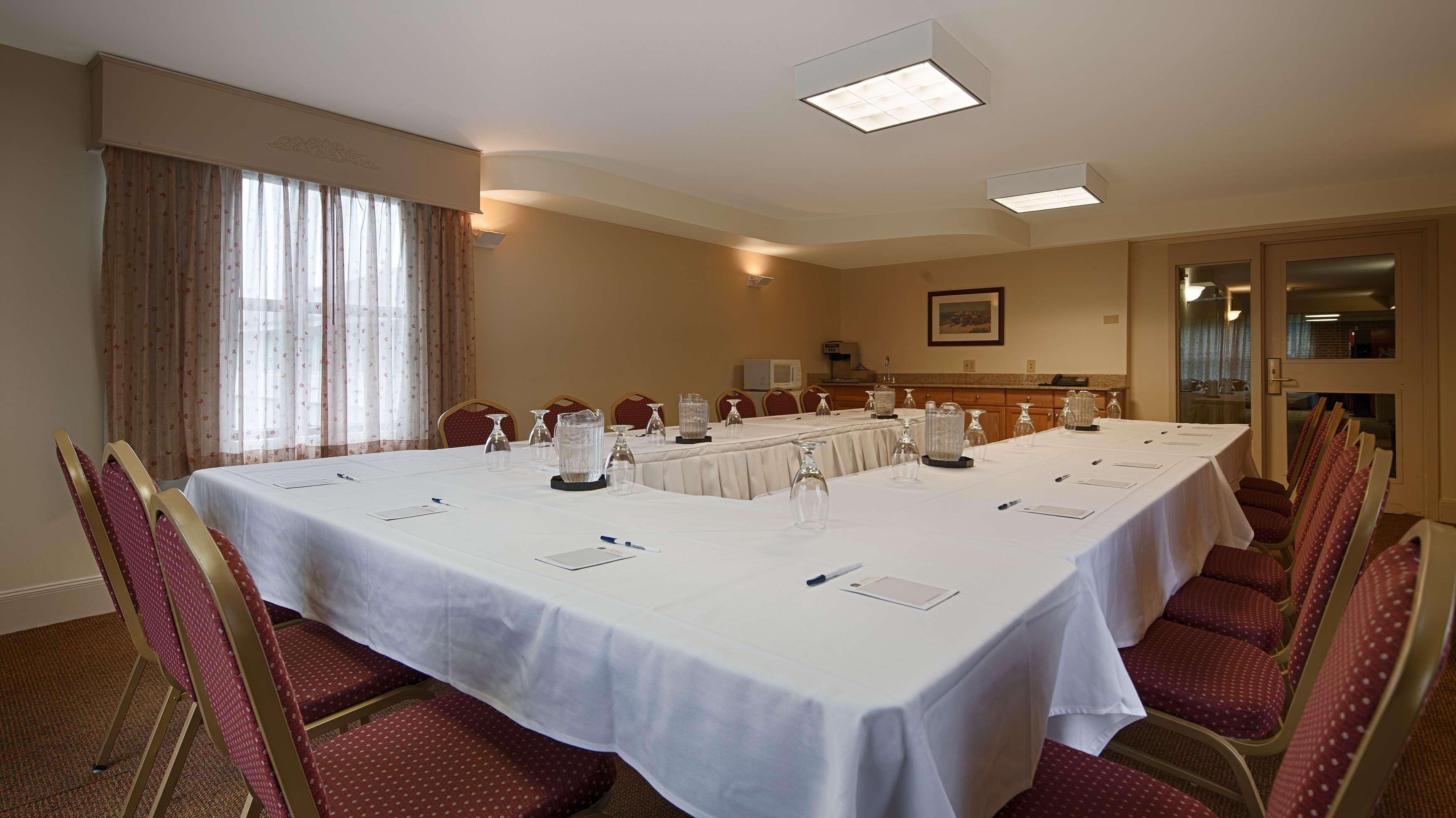 Playa Best Western Merry Manor Inn