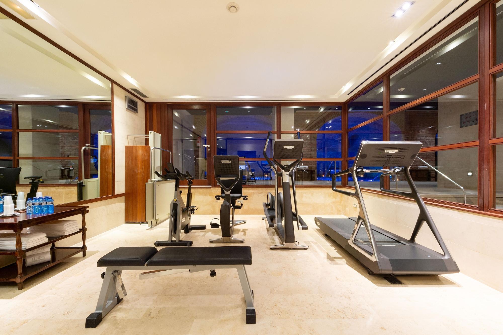 Gimnasio Hotel 1898