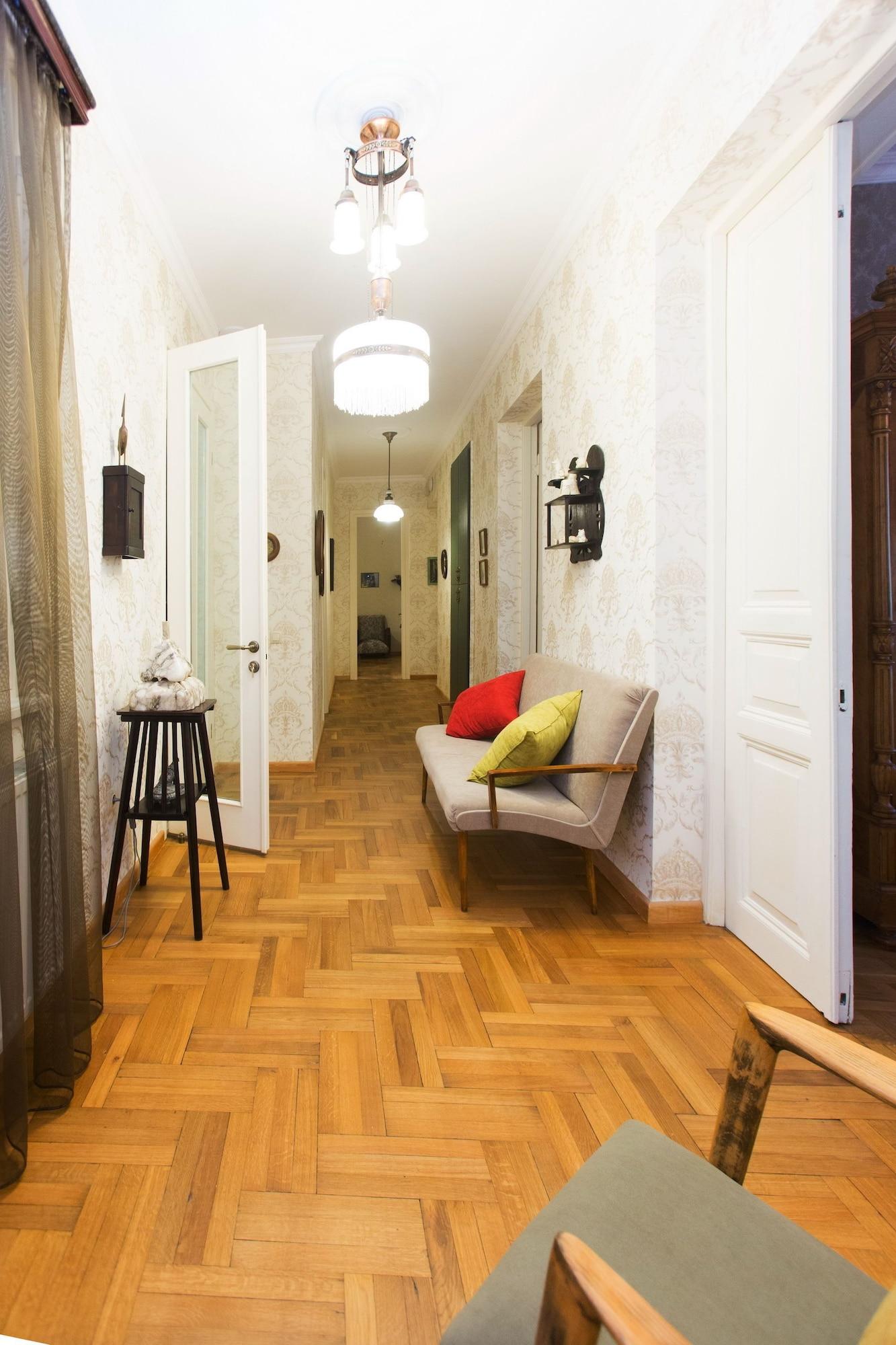 Varios Bloom Boutique Hotel