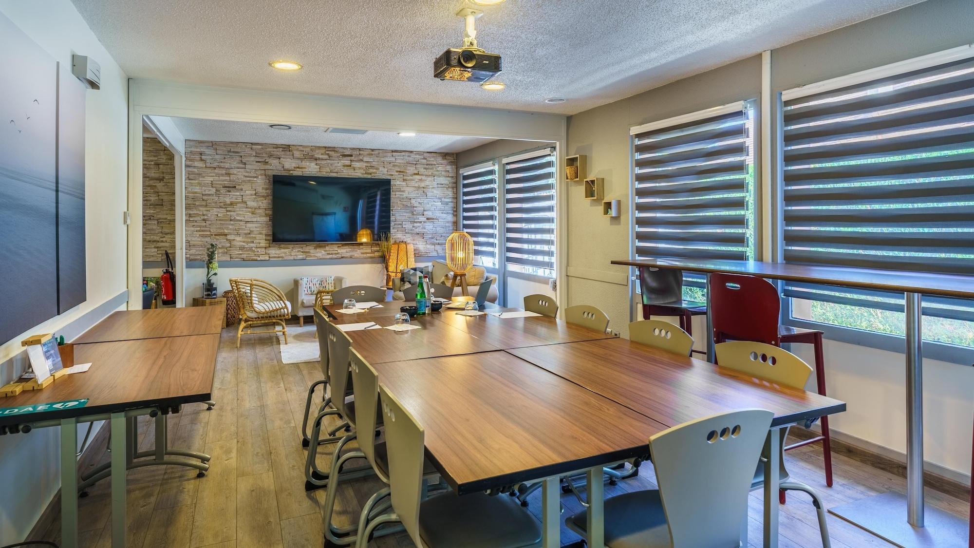 Sala de Reuniones Campanile NATURE - Dijon Est Saint-Apollinaire