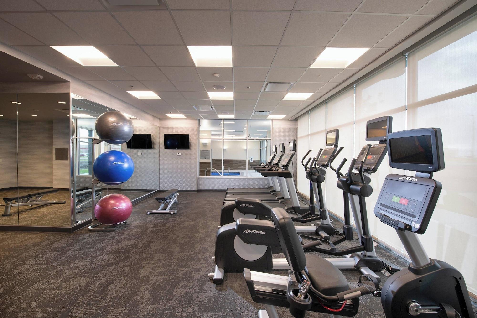 Gimnasio Fairfield by Marriott Edmonton International Airport