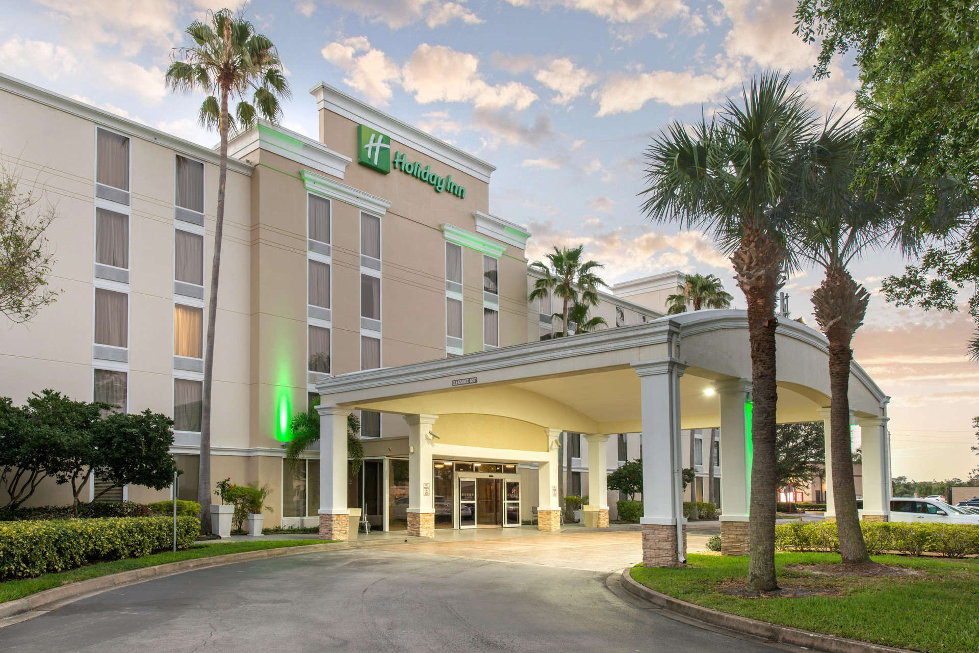 Vista Exterior Holiday Inn Melbourne-Viera Conference Ctr by IHG