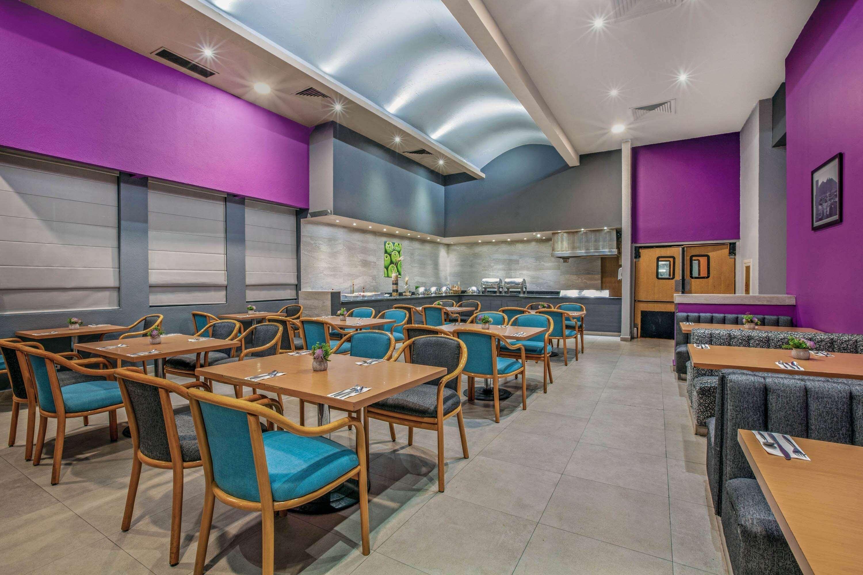 Restaurant CHN Hotel Monterrey Norte, Trademark Collection by Wyndham