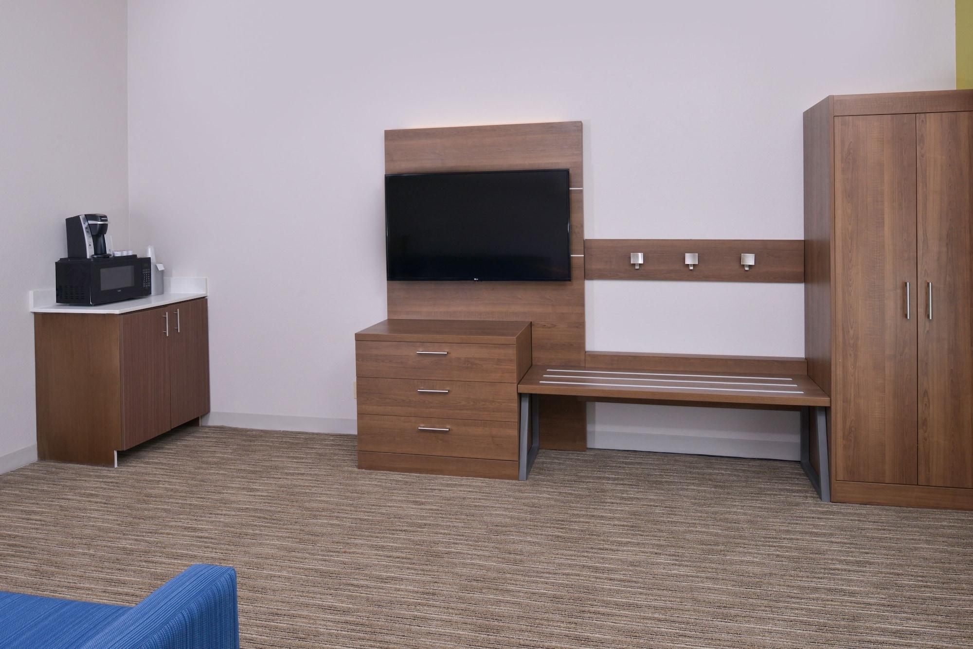 Habitación Holiday Inn Express & Suites Omaha - 120th and Maple by IHG