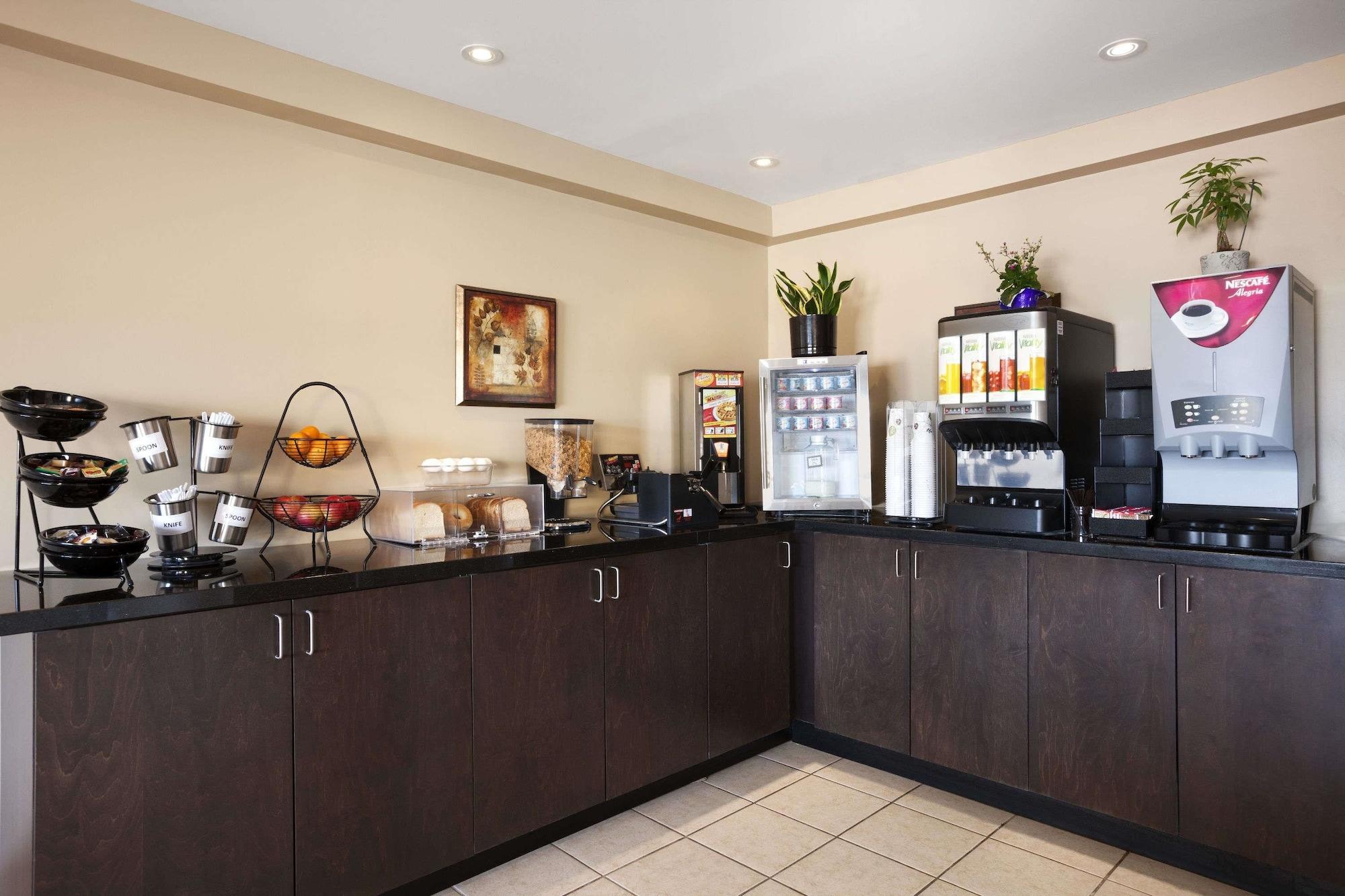 Restaurant Travelodge by Wyndham Kapuskasing