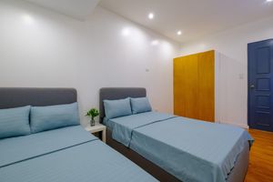 Alquiler Vacacional - Modern Elegance Meets Urban Comfort: Spacious 3 Bedroom Townhouse in Quezon City