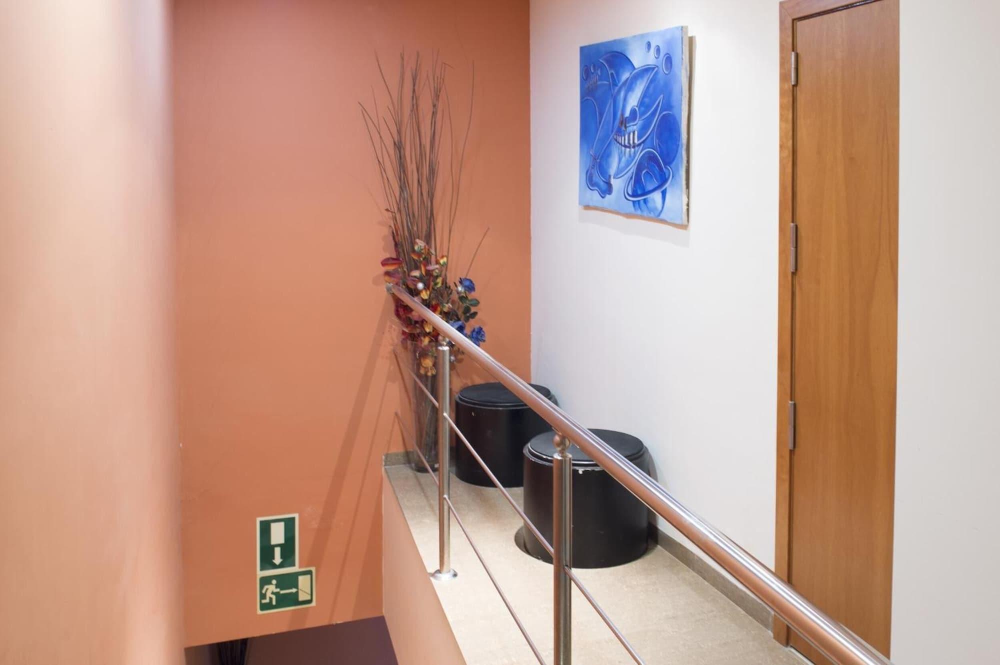 Comodidades del Alojamiento Hostal Drassanes