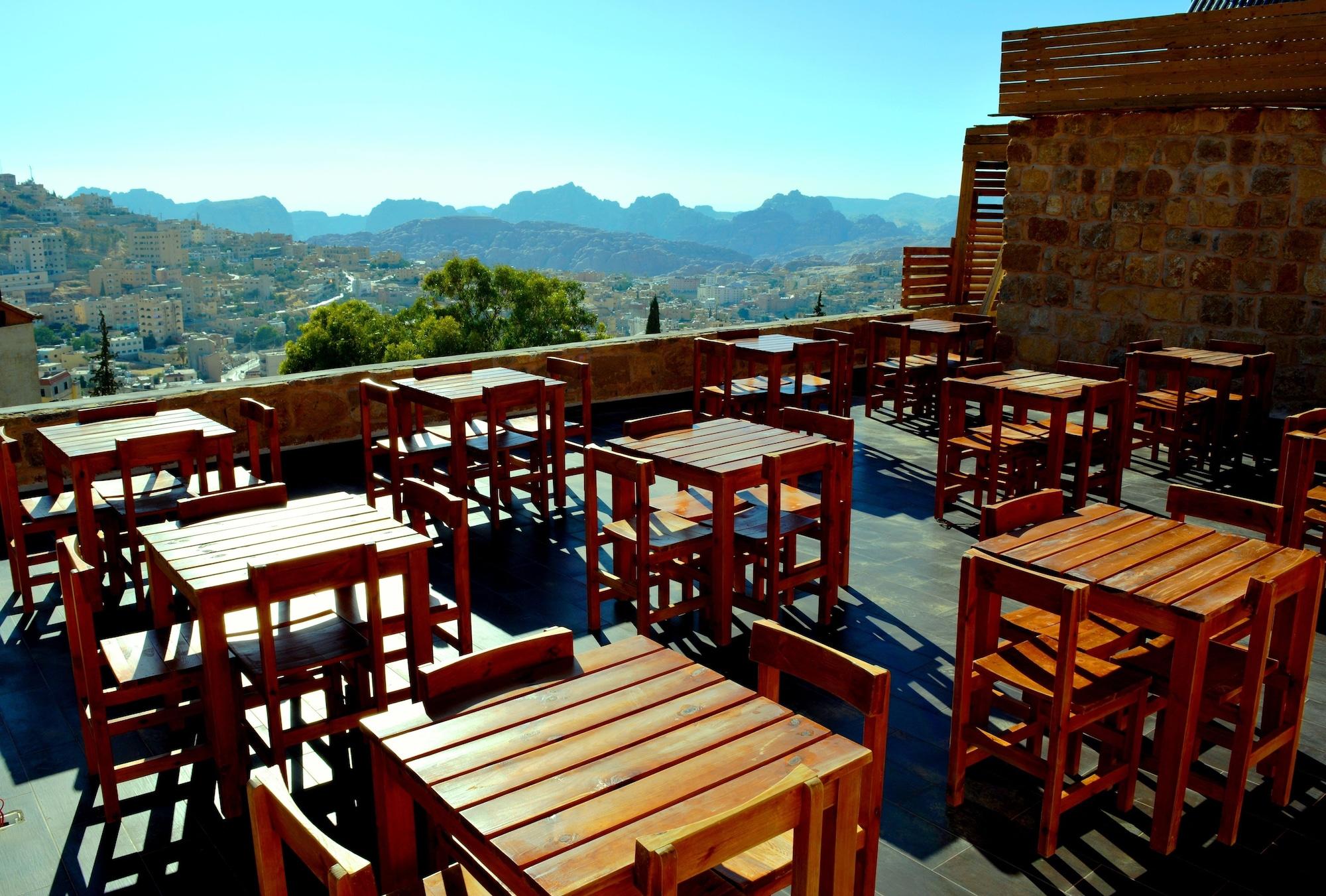 Varios Ata Ali Hotel