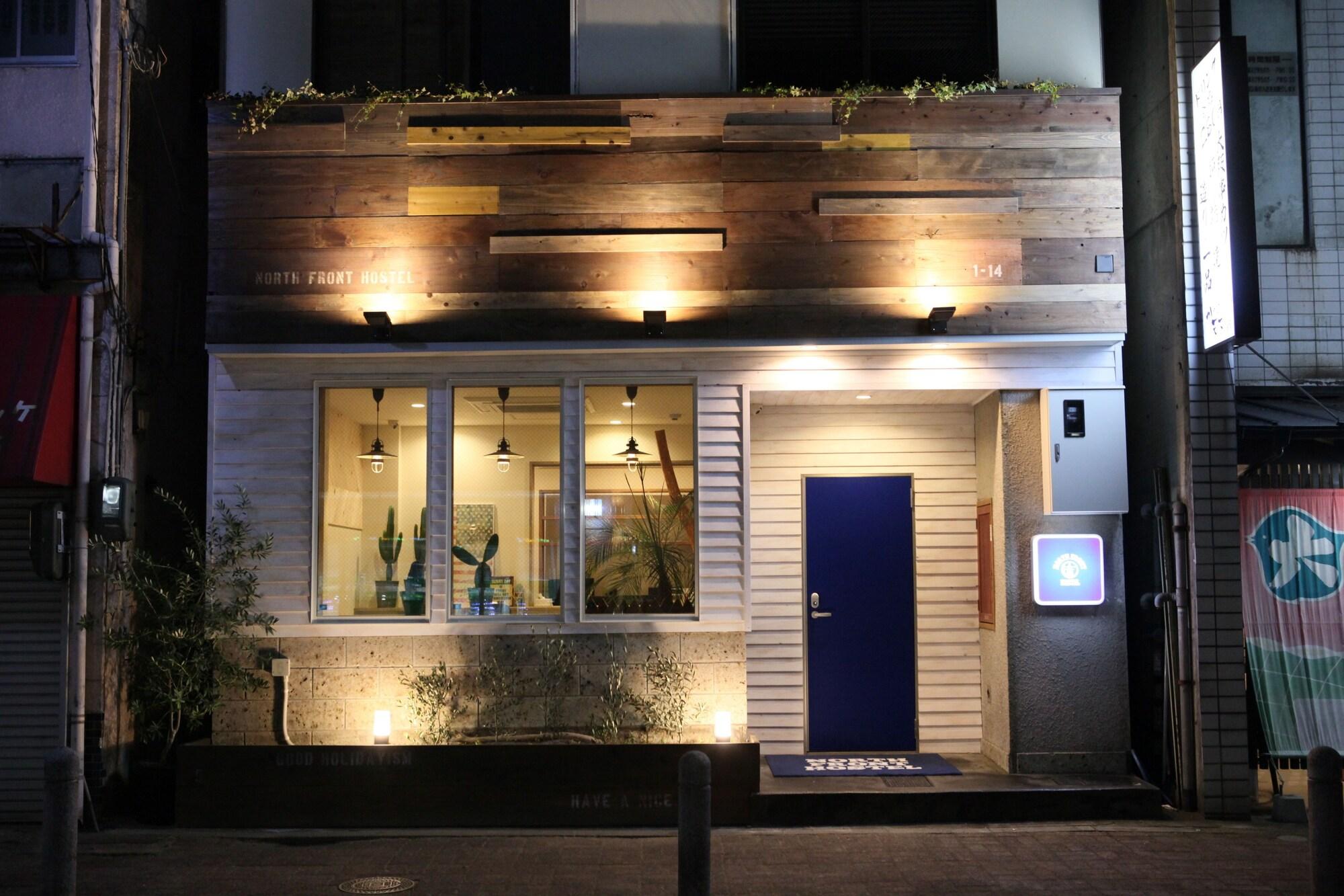 Varios North Front Hostel
