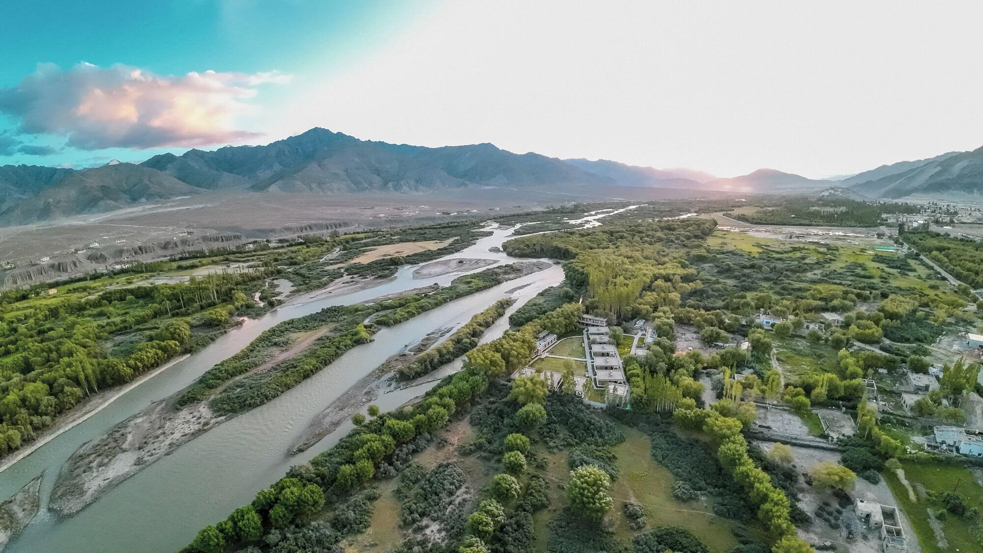 Instalaciones Recreativas Le Mentok Wellness Resort