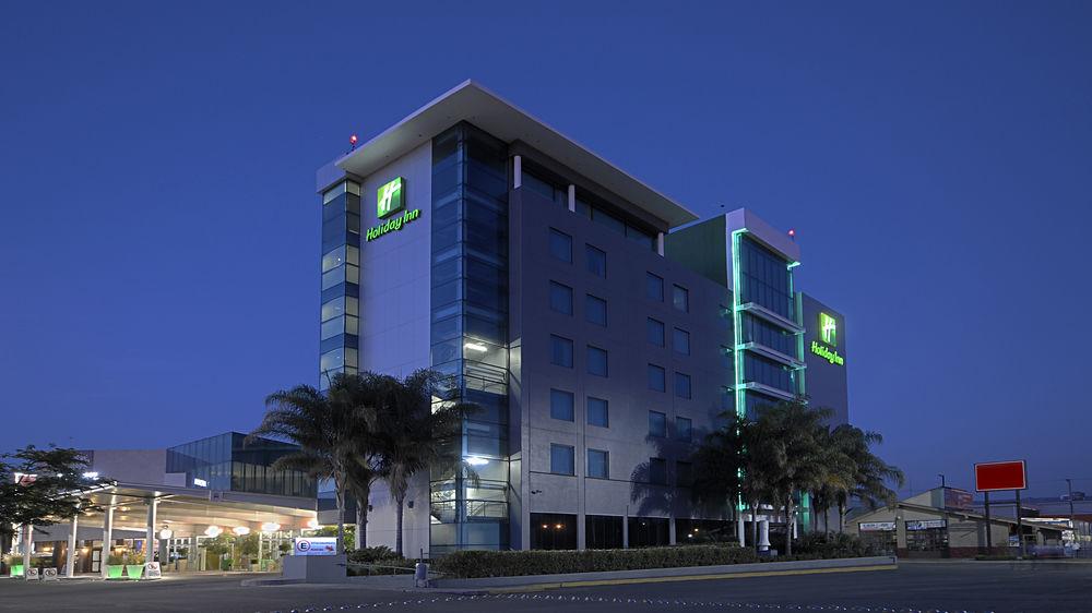 Vista Exterior Holiday Inn Irapuato