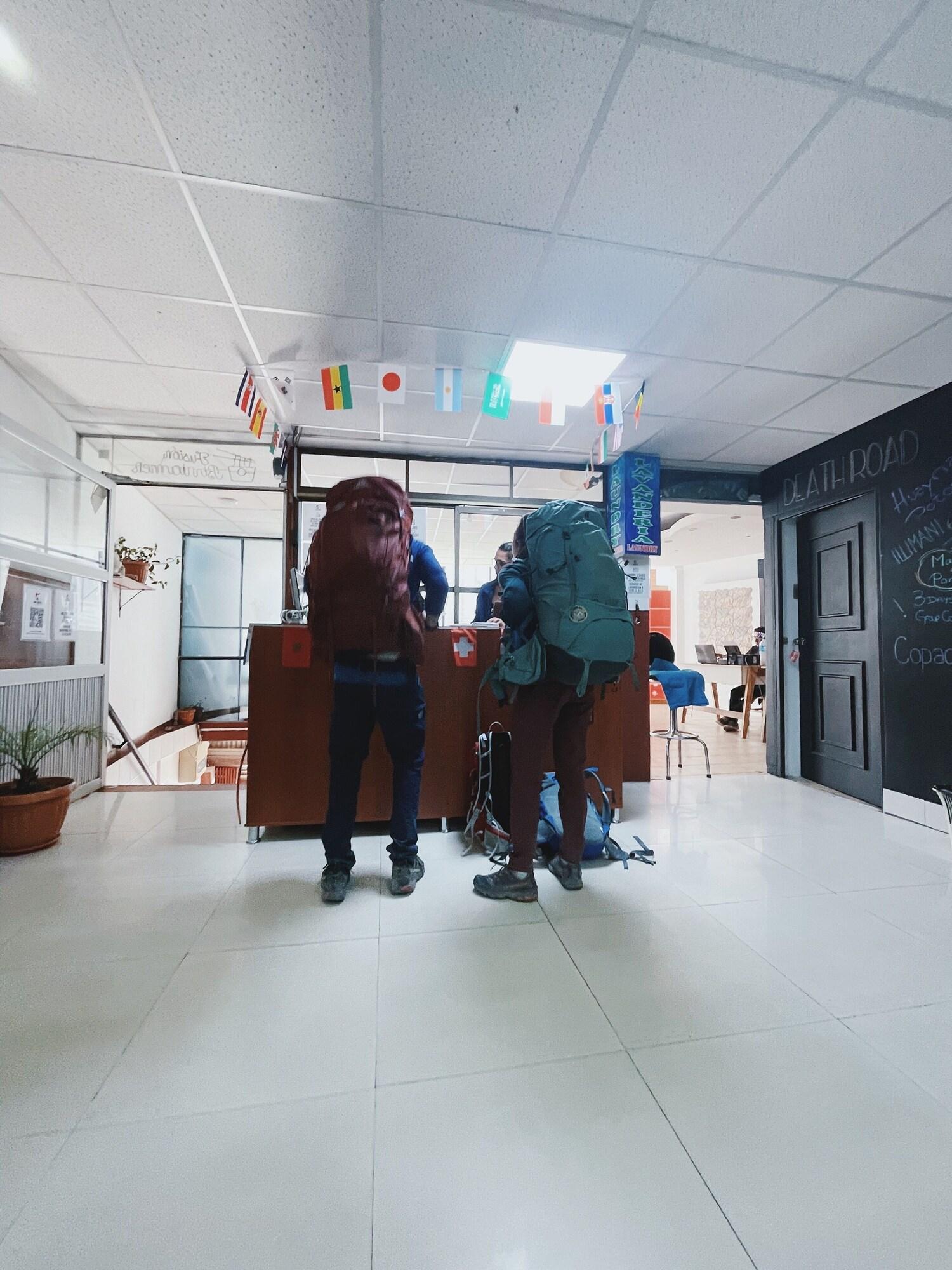 Varios Lobo Hostel La Paz