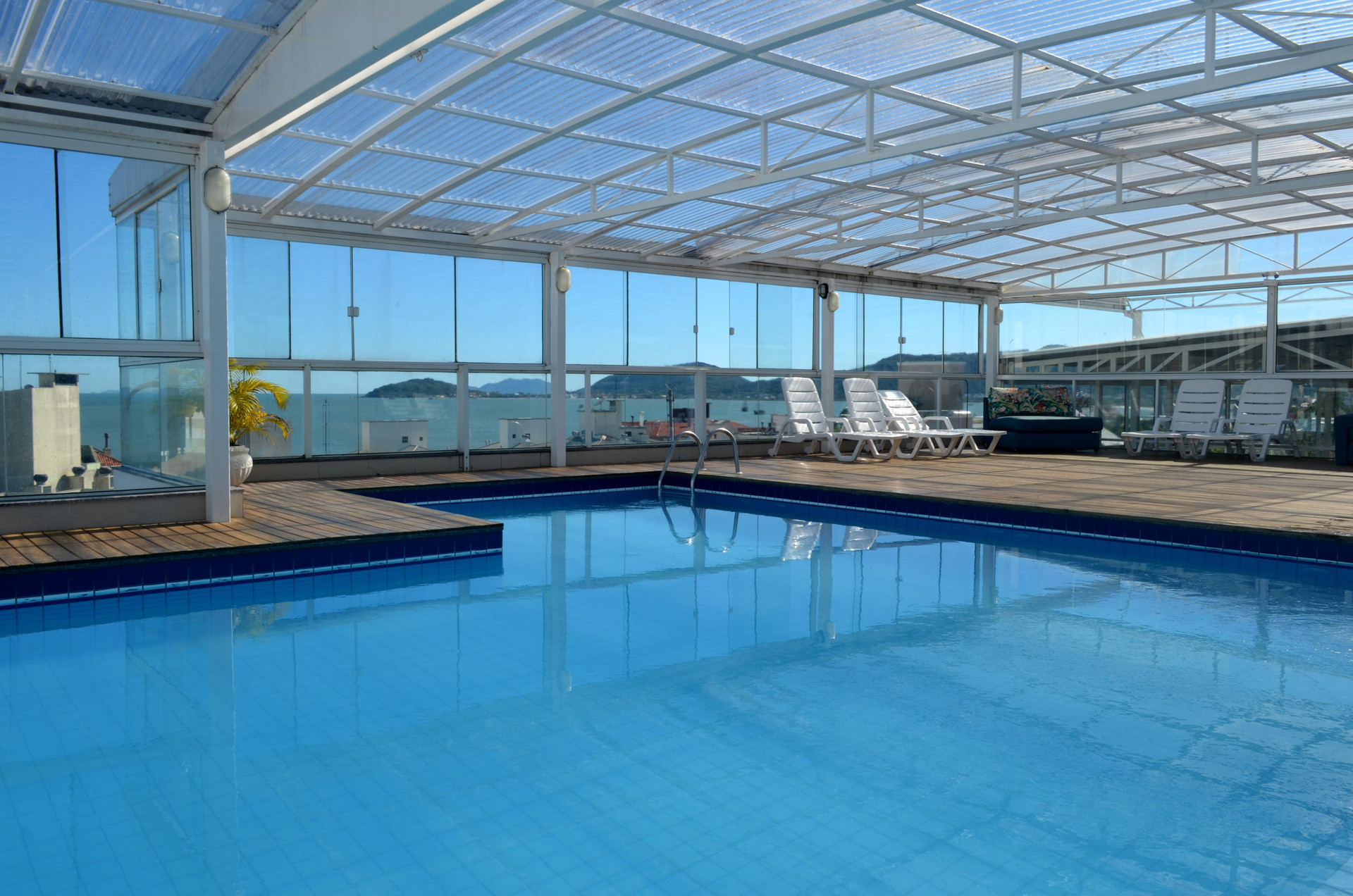 Vista Piscina Mar de Canasvieiras Hotel e Eventos