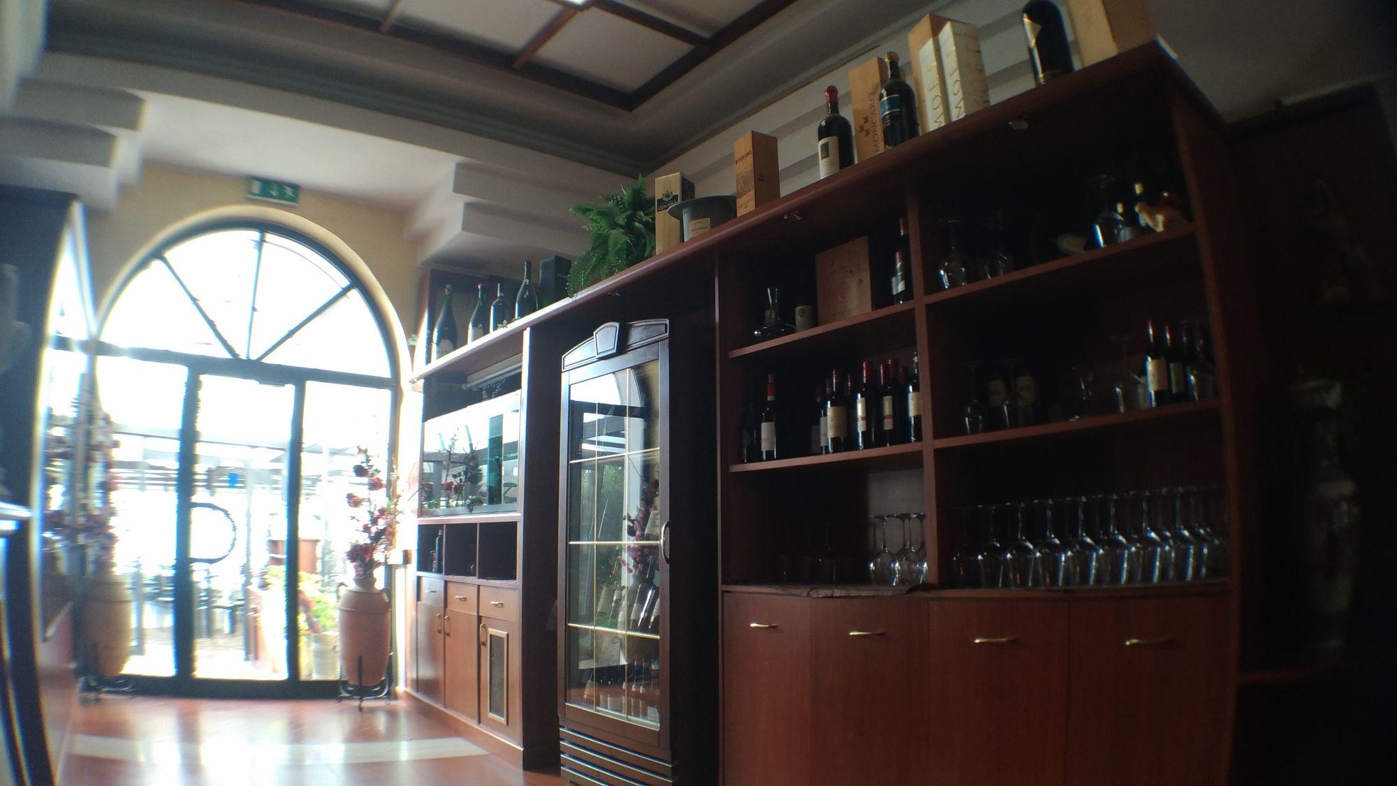 Vista Lobby Hotel Ristorante Nido d'Aquila