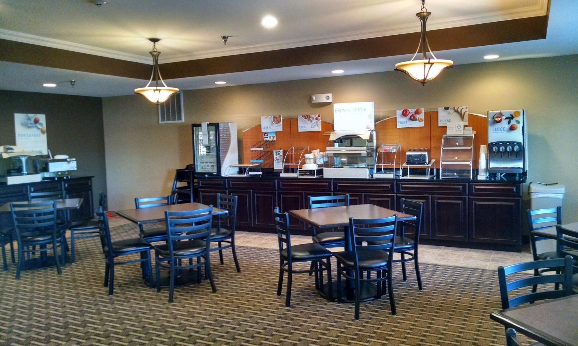 Restaurant Holiday Inn Express Devils Lake by IHG