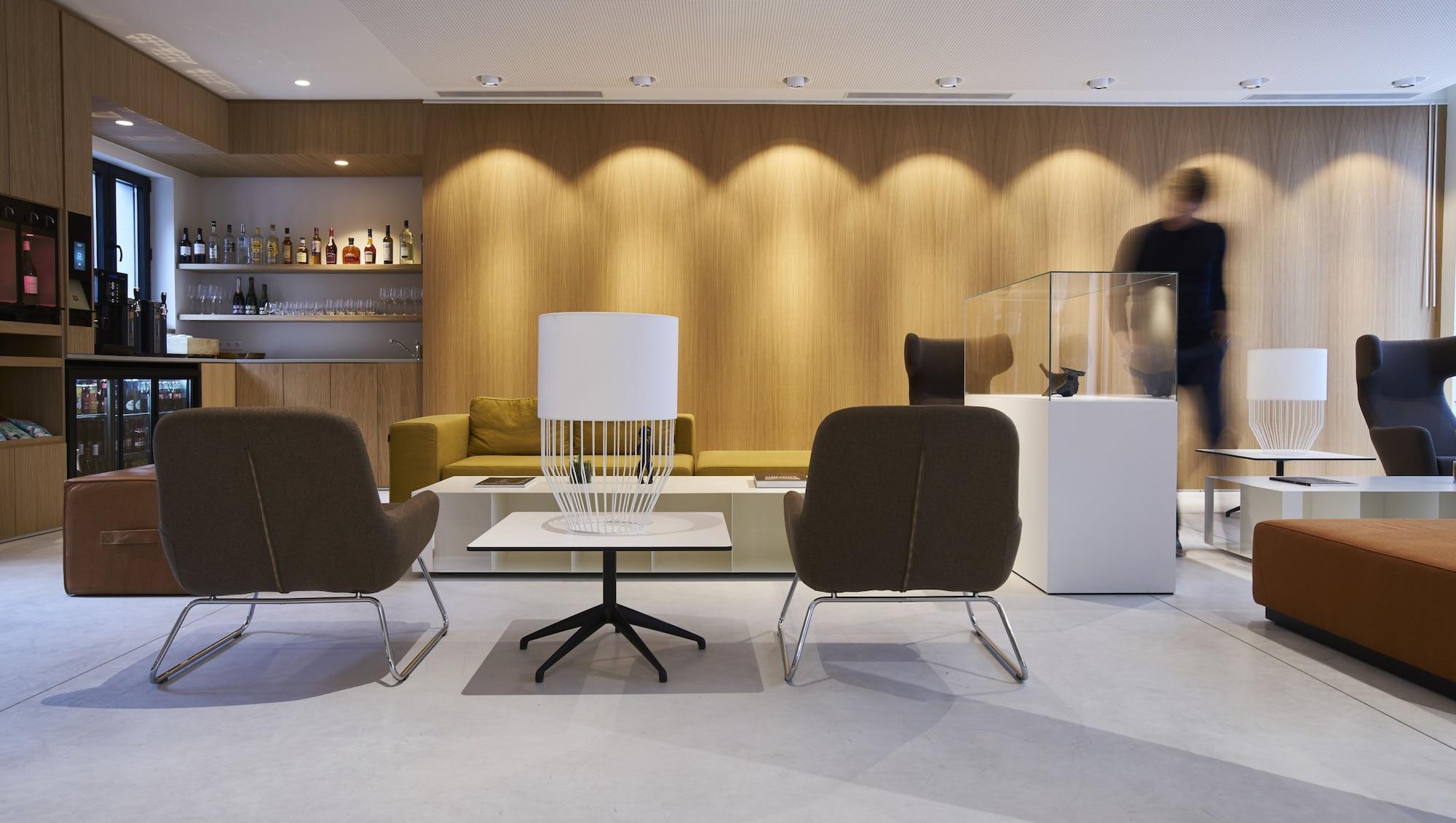 Vista Lobby 9Hotel Sablon