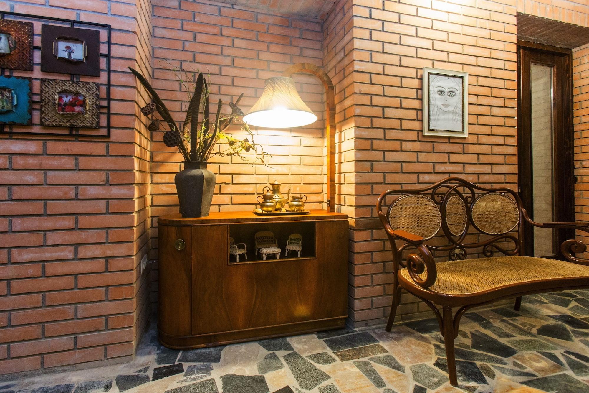 Vista Lobby Bloom Boutique Hotel