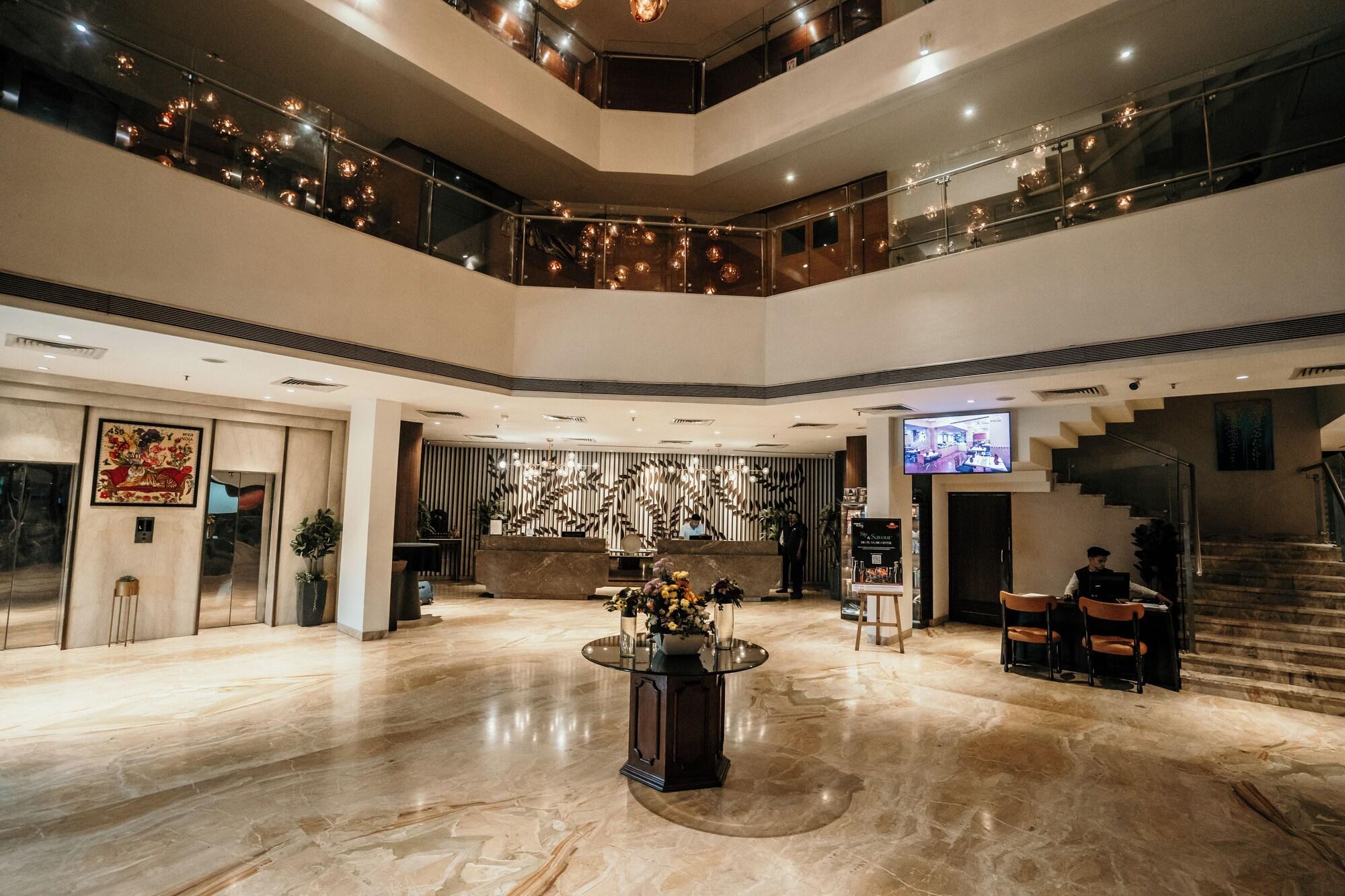 Vista Lobby The Pride Hotel Nagpur