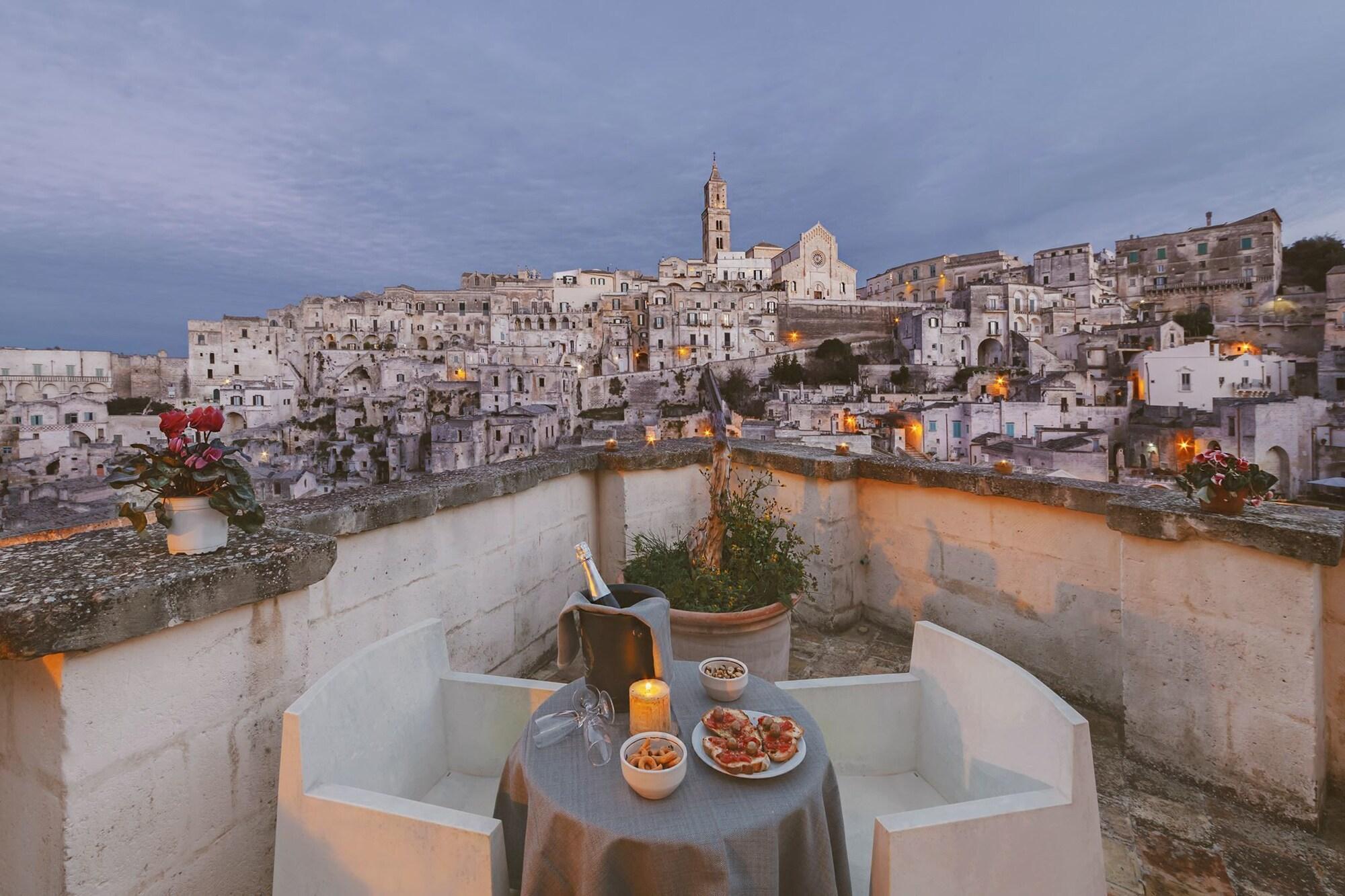 Varios Hotel Sassi