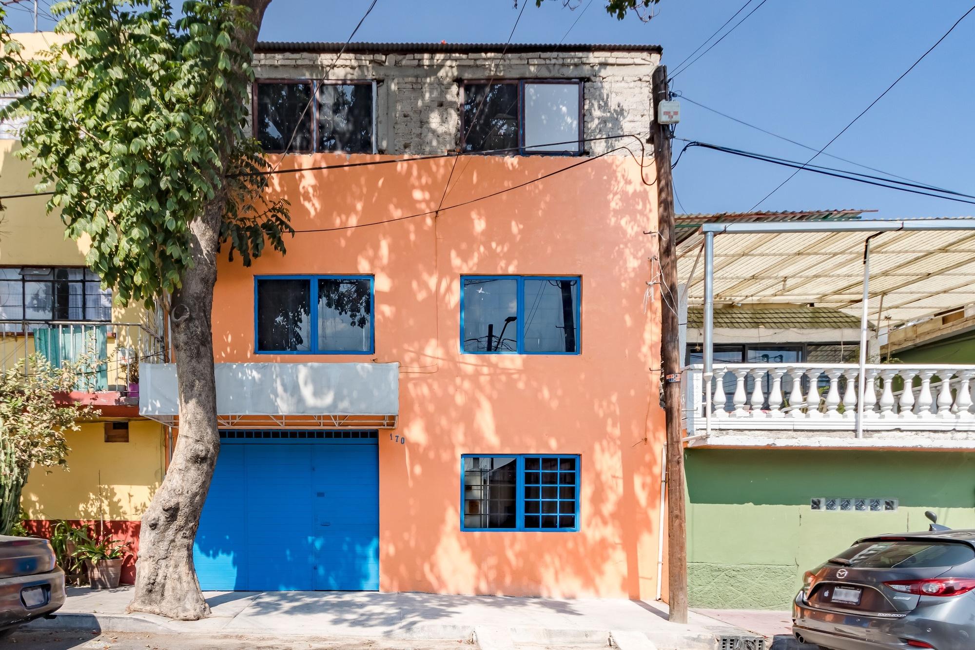 Vista Exterior Oasis Airport