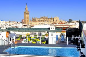Alojamiento - Becquer Hotel, Historic City Center