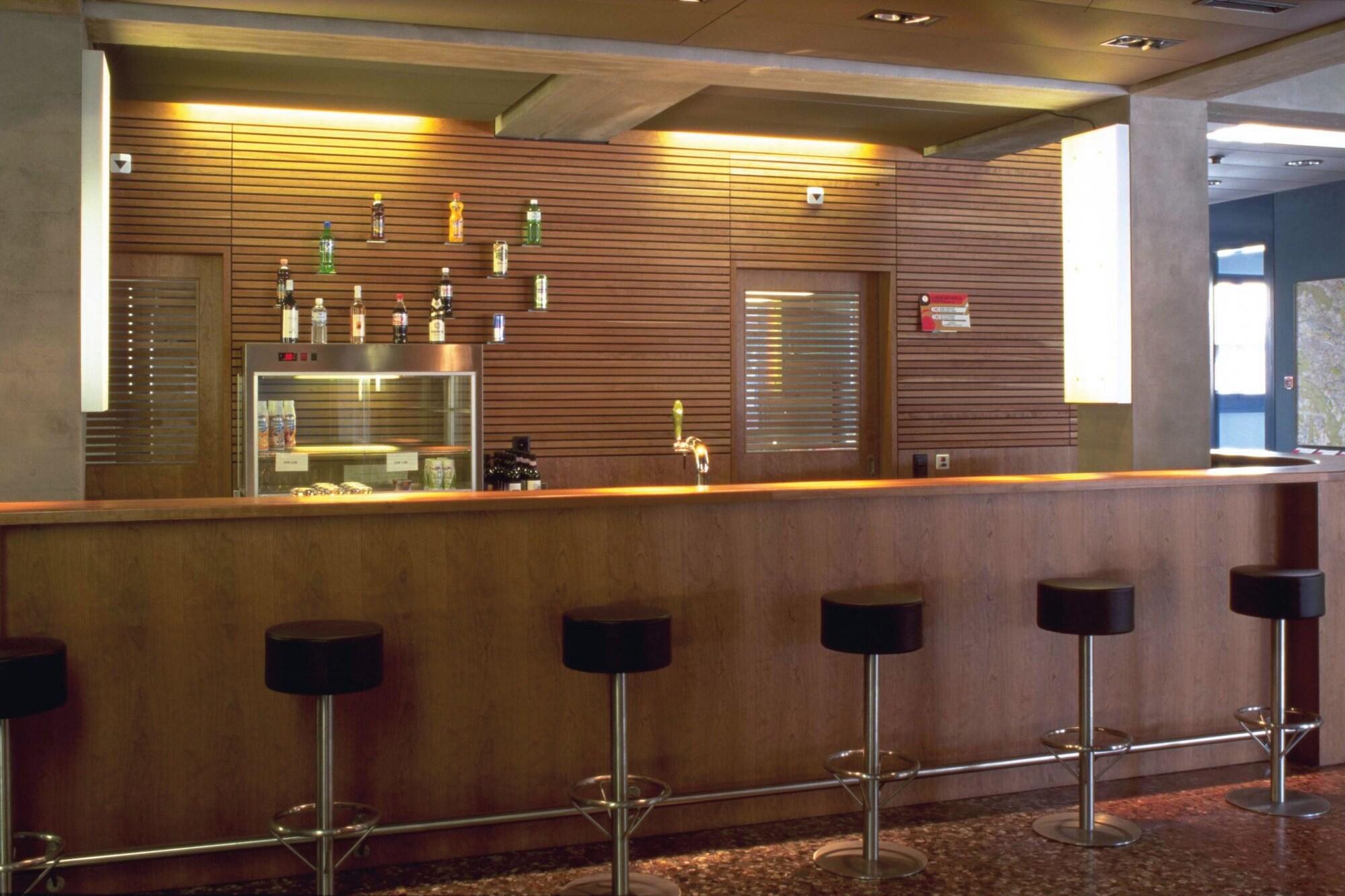 Bar/Salón Youth Hostel Zurich